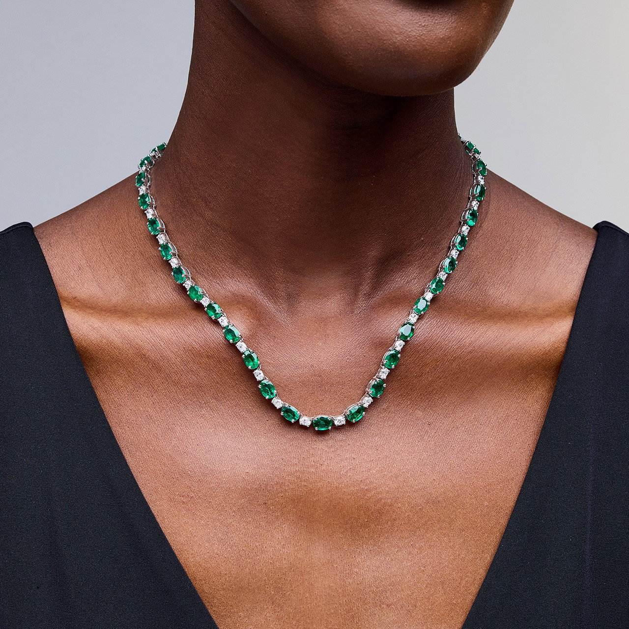 Green Emerald Diamond Necklace (26tw) 3