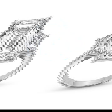 The Charlotte Engagement Ring 4