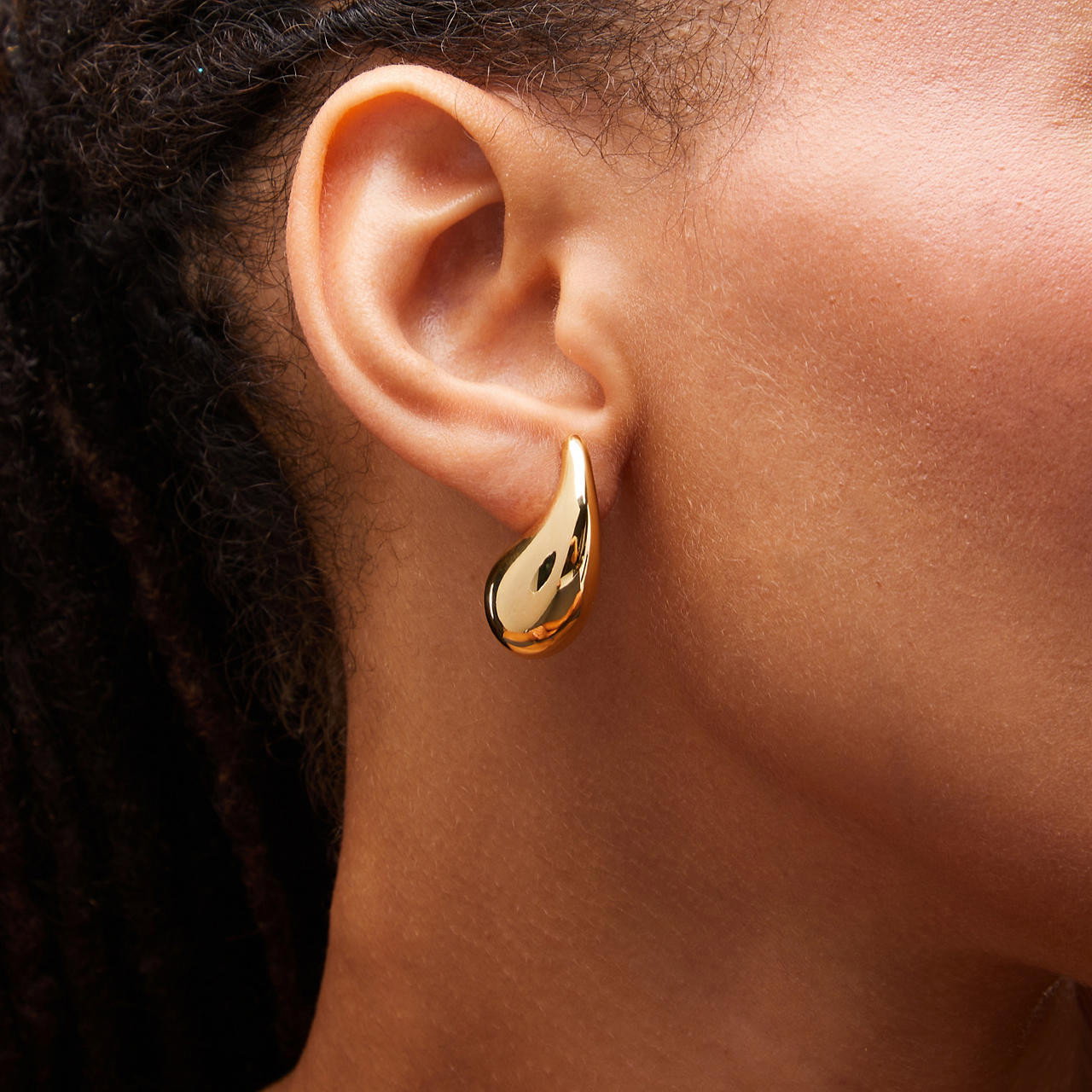 Sculptural Teardrop Gold Earrings