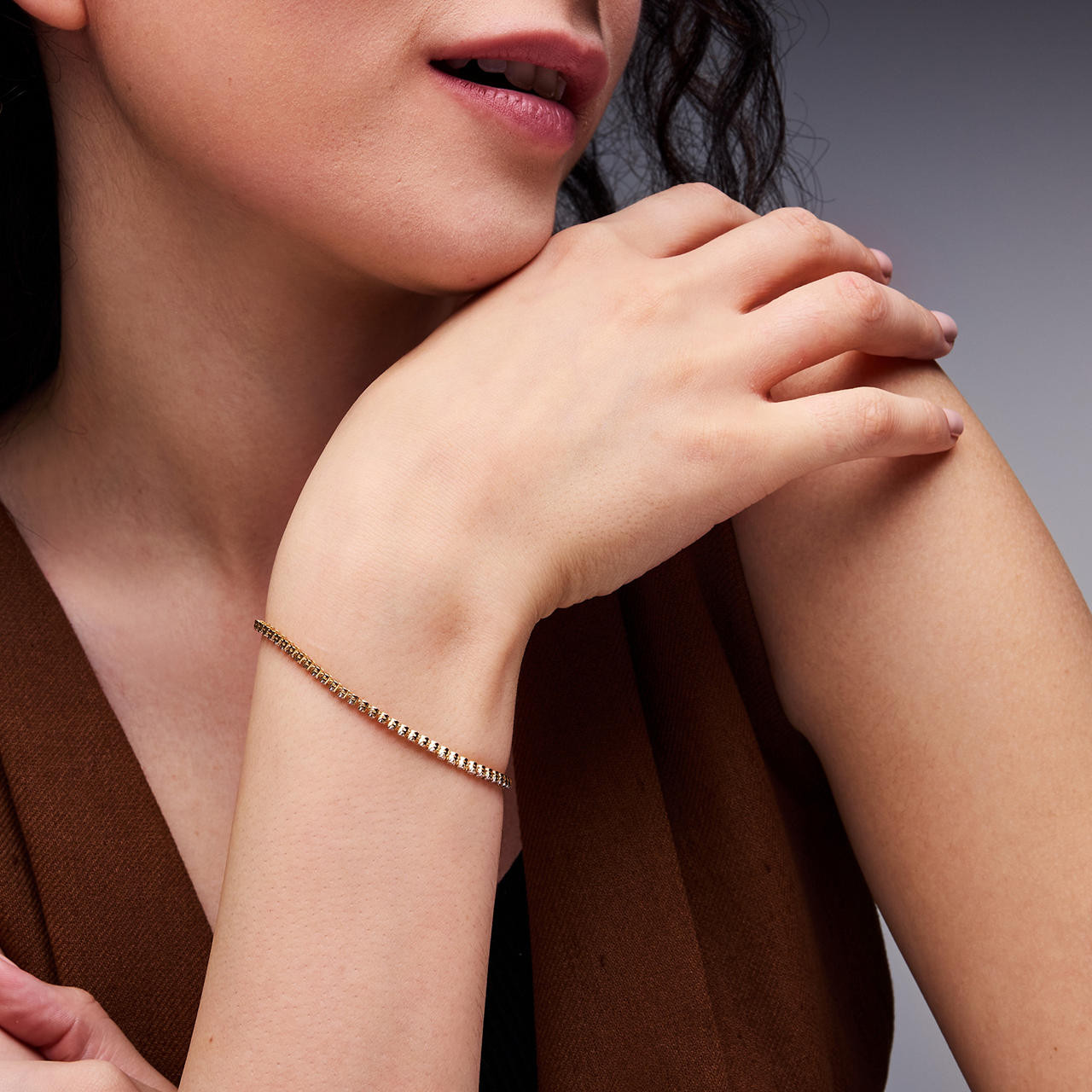 Gold Illusion-Cut Bracelet