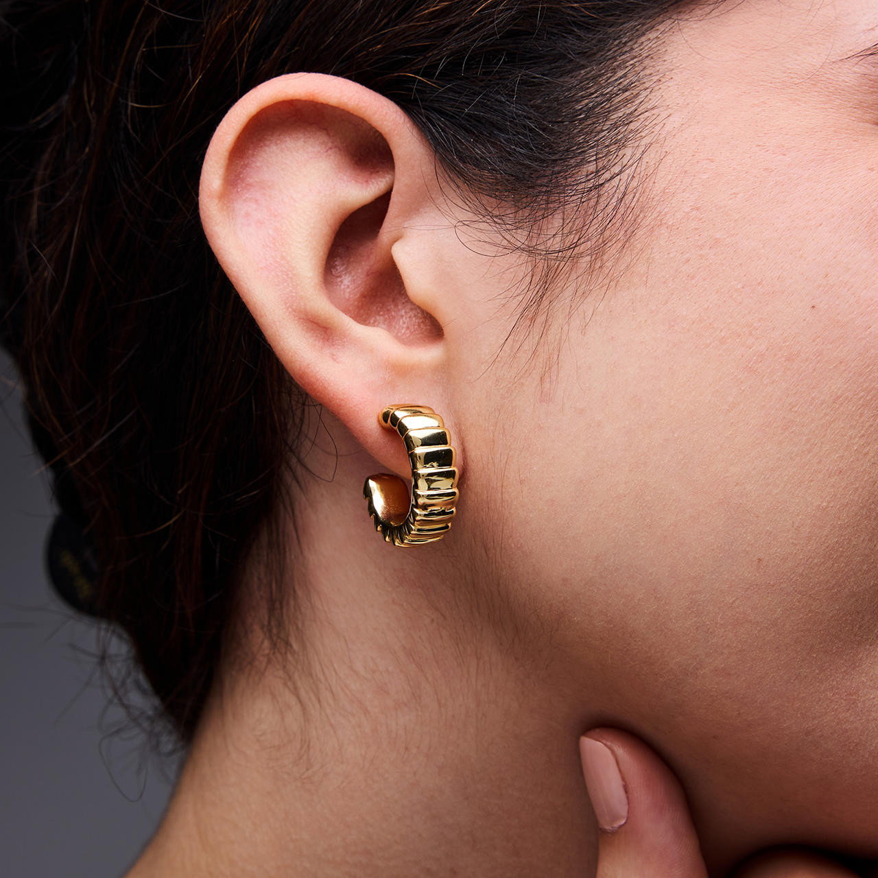 Gold Ribbed Hoop Earrings