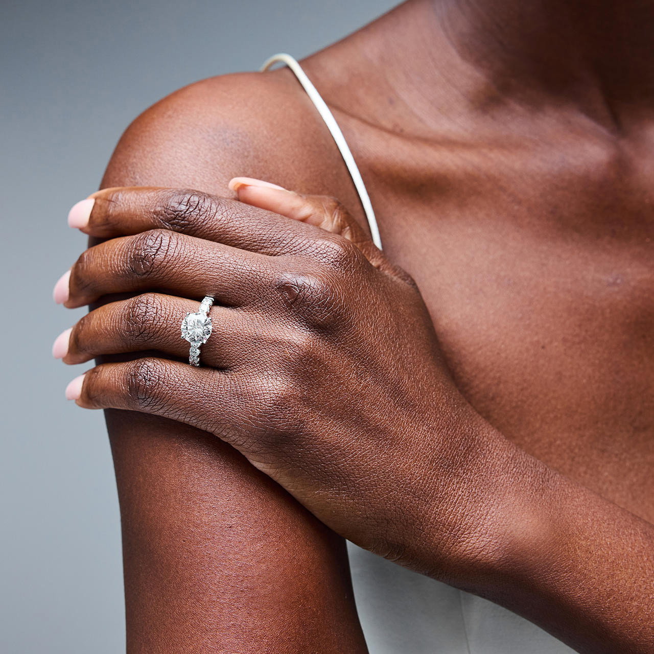 Uneek Scalloped Band Engagement Setting 1