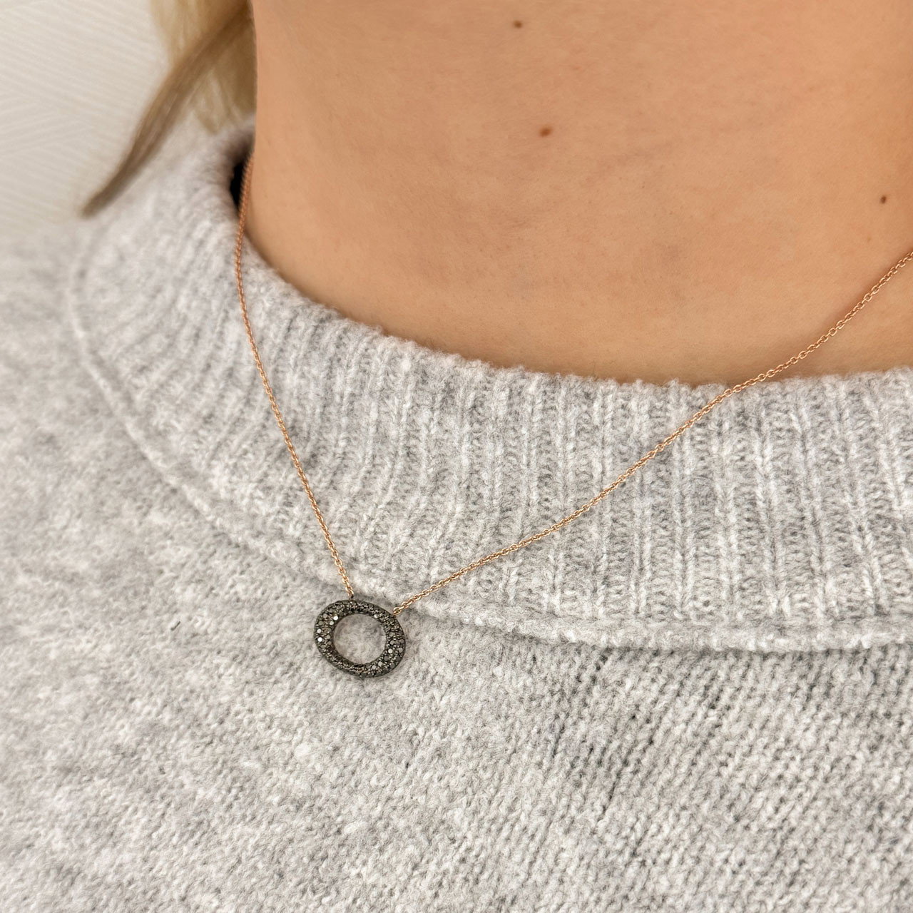 Black Diamond Circle Pendant Necklace 1