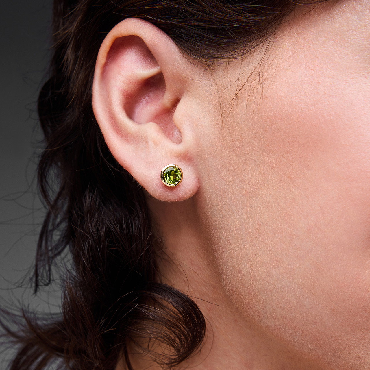 Peridot Round Bezel Stud Earrings 1