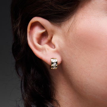 Mixed Diamond Yellow Gold Huggie Earrings In Yellow Gold 14K
