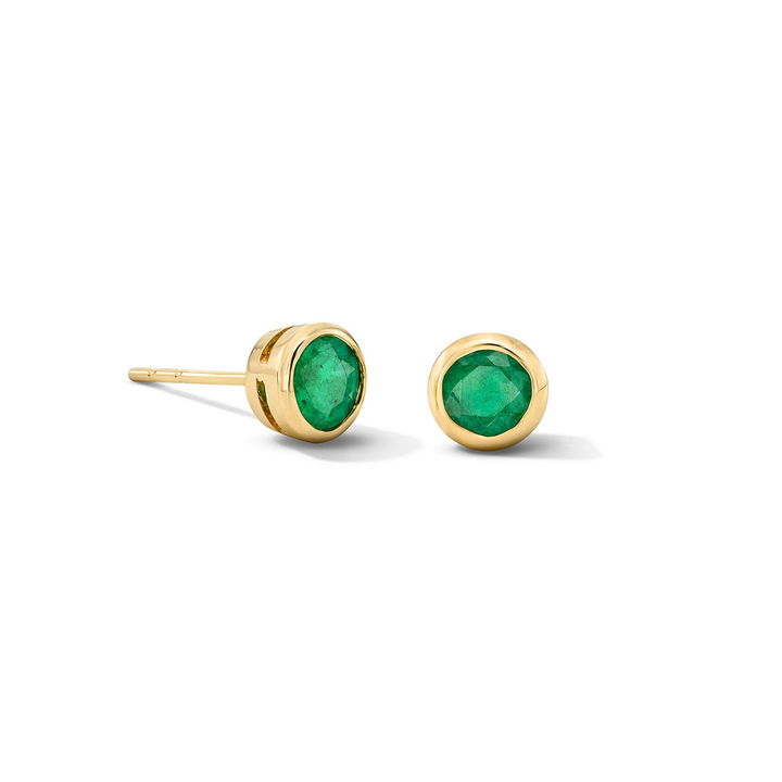 Green Emerald Round Bezel Stud Earrings In Yellow Gold 14K