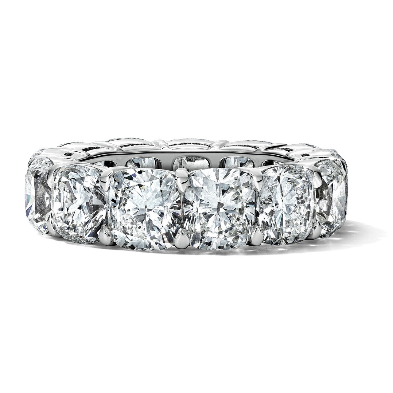 Cushion Diamond Eternity Band (13.06tw)