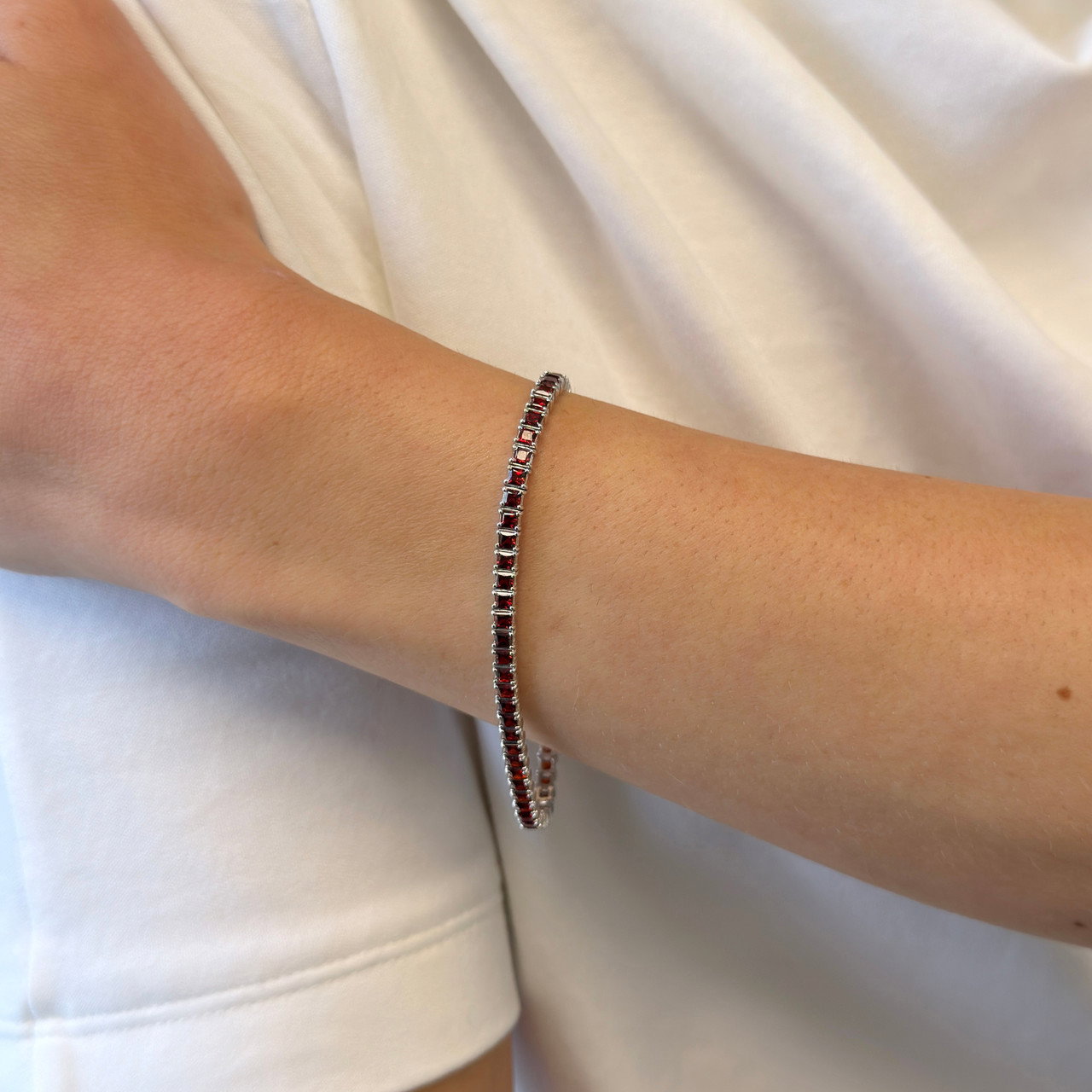 Red Garnet Tennis Bracelet (6.56tw)