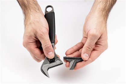https://product-images.experro.app/s-613cgdga/products/13218/images/28917/williams-10-williams-black-rubber-handle-adjustable-wrench-with-reversible-jaw-9072-rp-us__51598.1663439943.1280.1280.jpg?c=2&width=418&crop_gravity=center