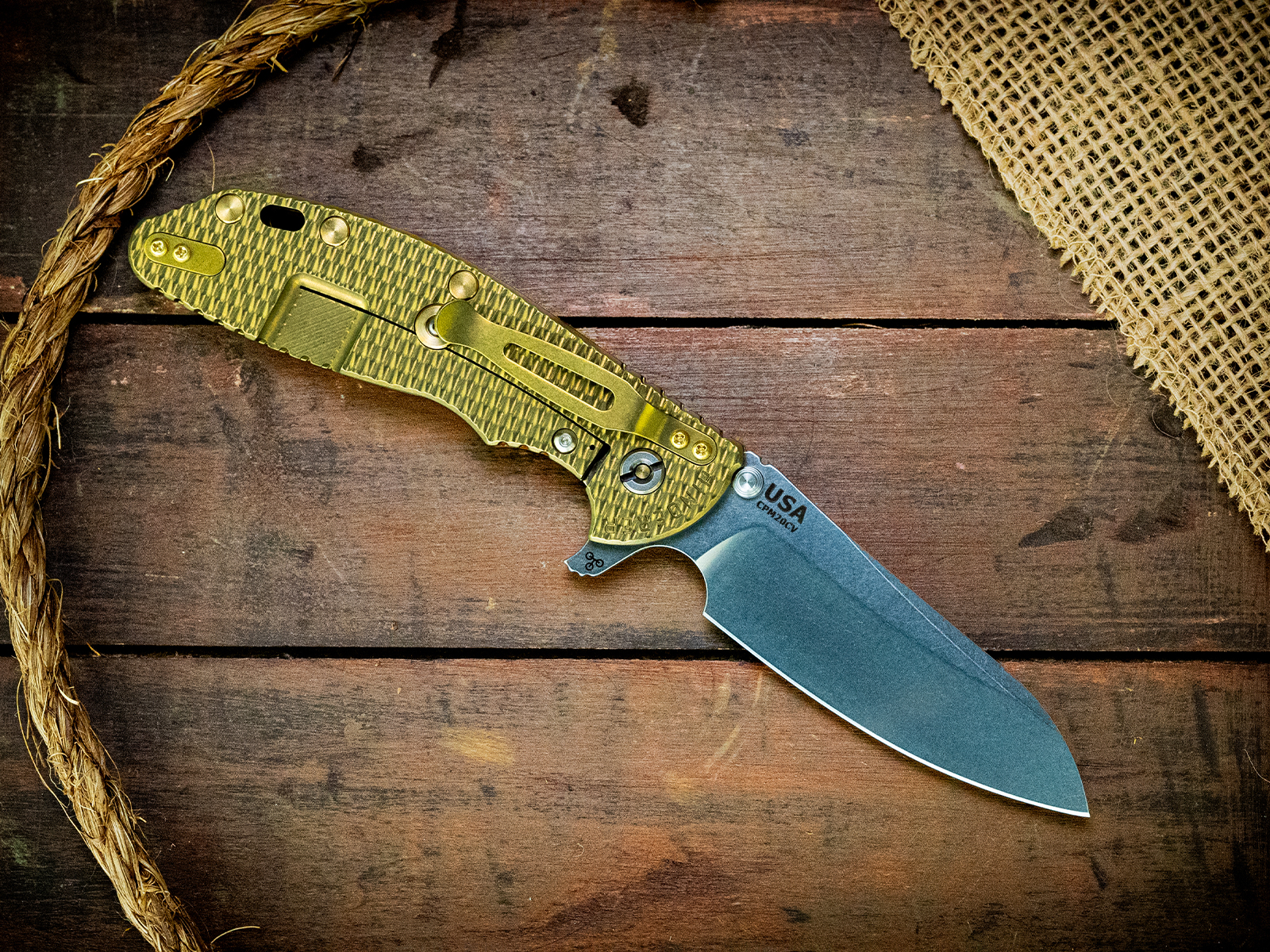 XM-24 Sheepsfoot-CPM20CV-Textured Stonewash Gold-Textured Natual Micarta-Brass Hardware