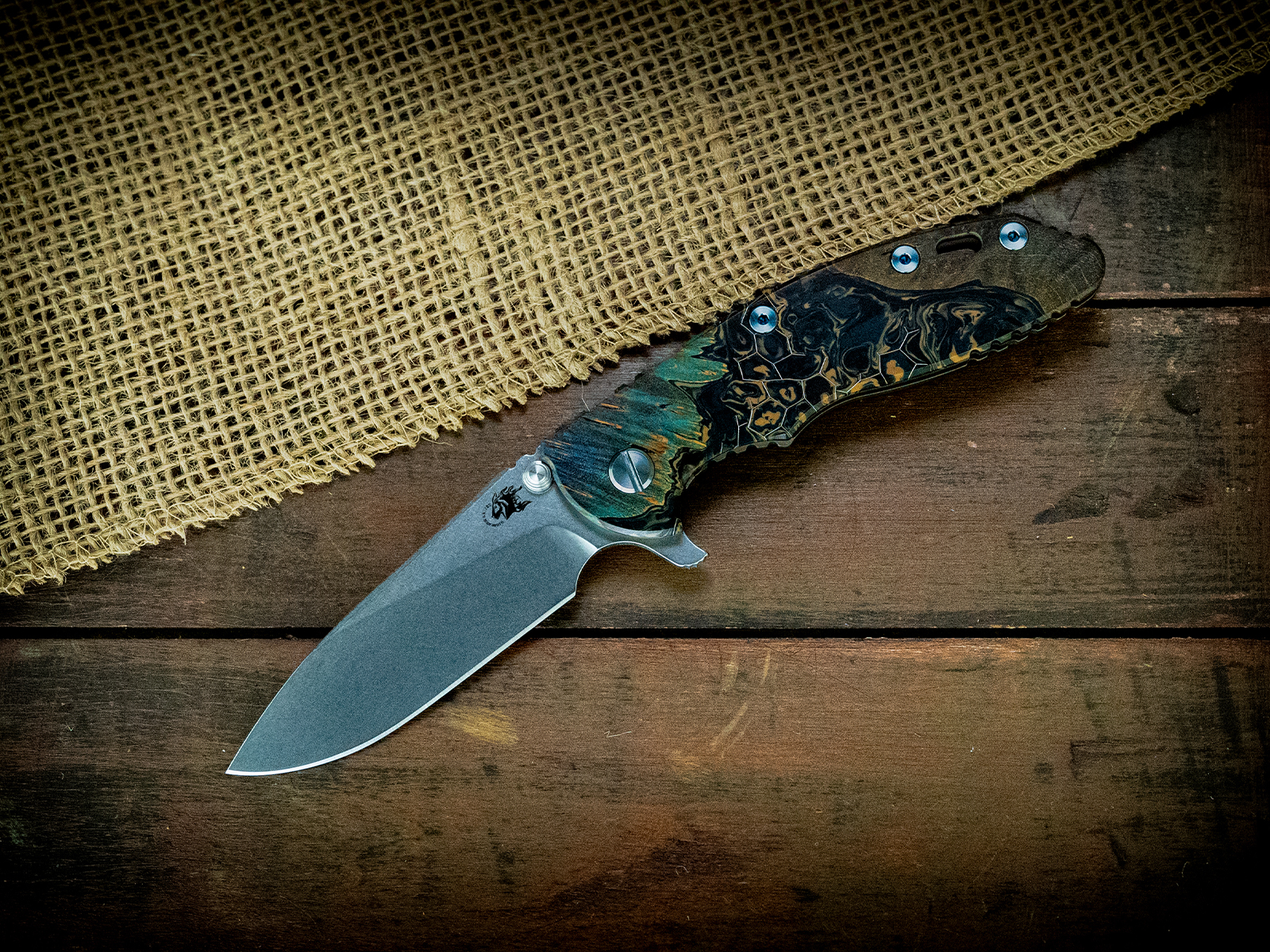 XM-18 3.5" Slicer-Flat Ground-S45VN-Stonewash Blade-Honeycomb Fade-Battle Bronze-Blue Ti Hardware XM-18 3.5" Slicer-Flat Ground-S45VN-Stonewash Blade-Honeycomb Fade-Battle Bronze-Blue Ti Hardware