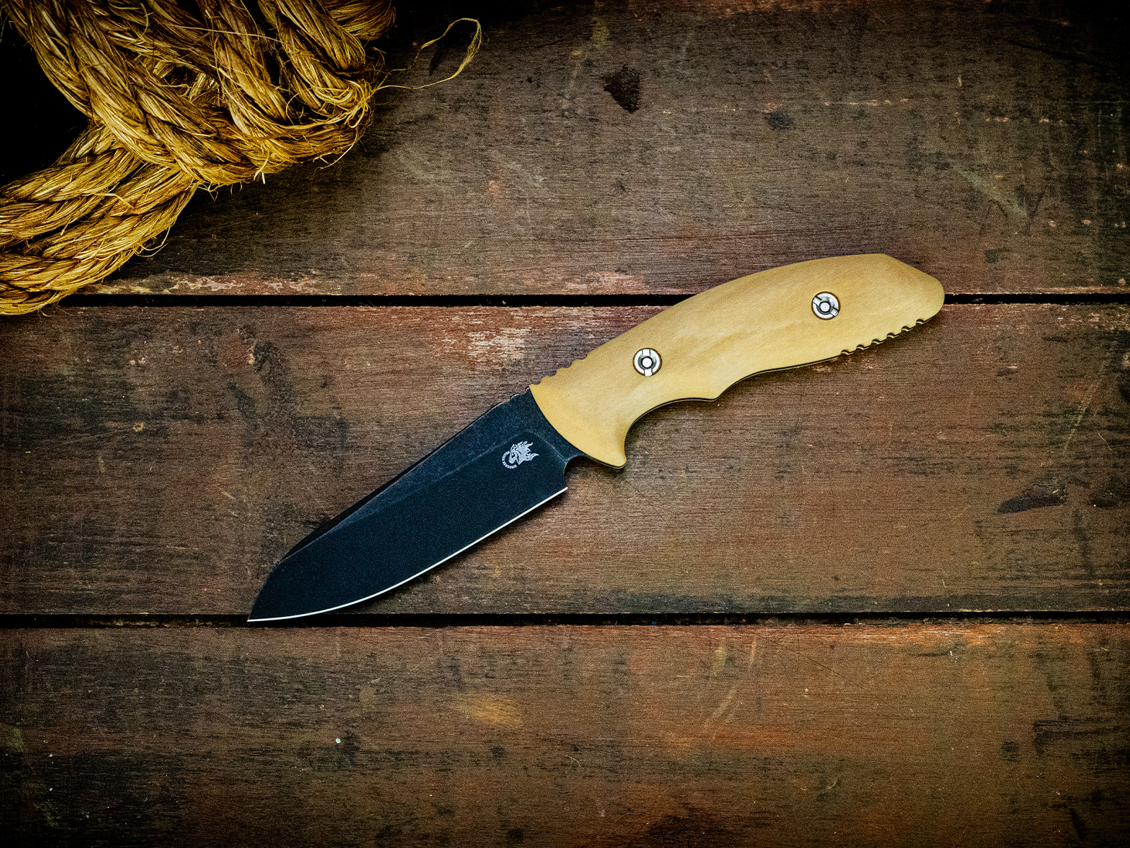 ExpProductCell_The Flashpoint-Sheepsfoot-Magnacut-Battle Black-Buckeye-Wood Handle