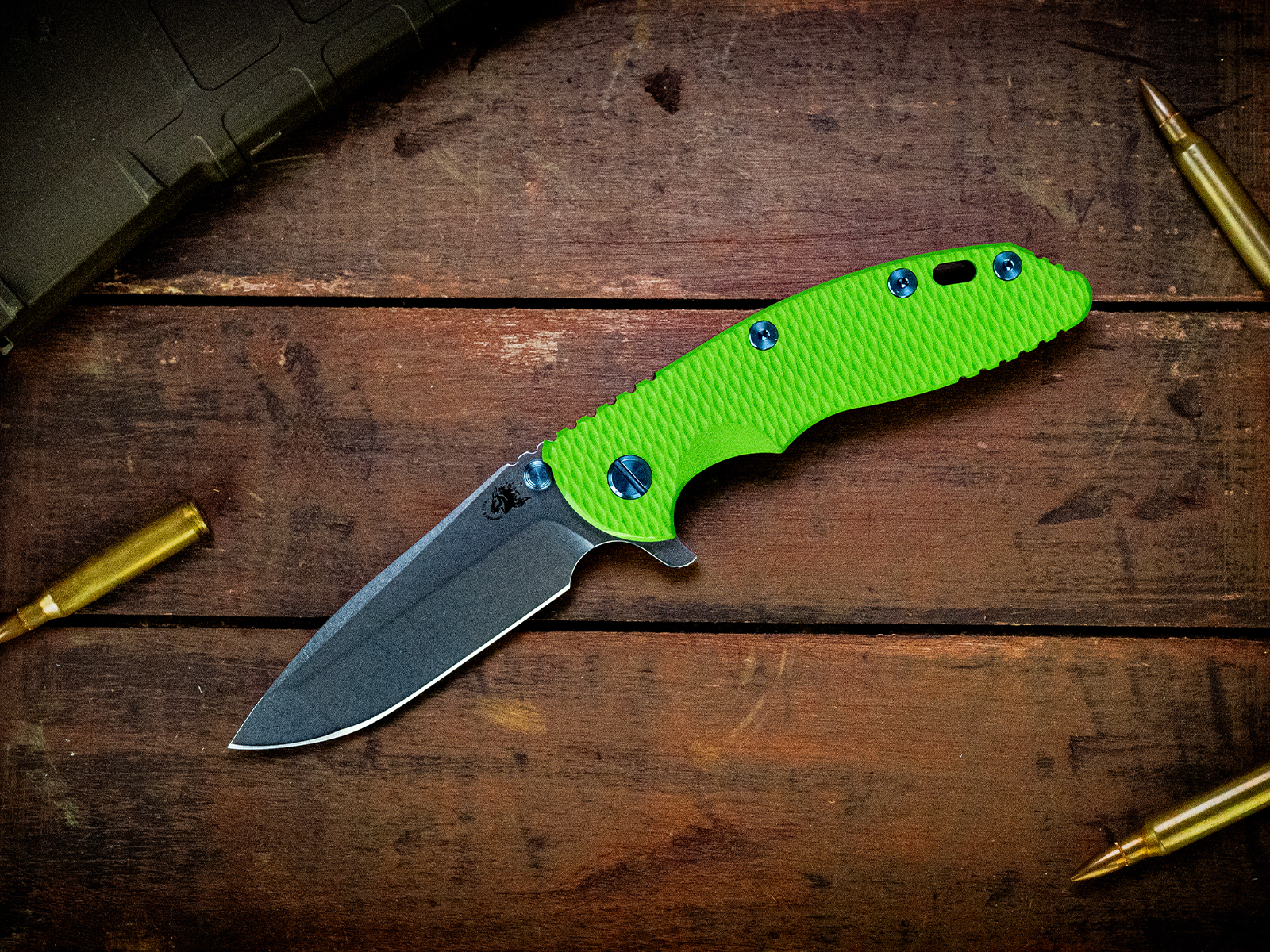 ExpProductCell_XM-18 3.5" Spanto-S45VN-Stonewash Blade-Battle Black-Lime Green G10-Blue Ti Hardware/TS