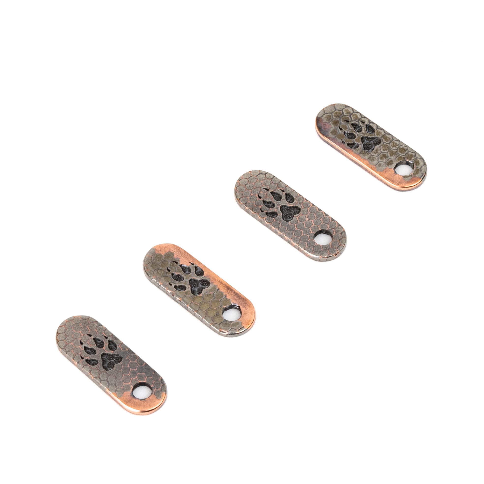 Knives/Steel Flame Superconductor Dog Paw Tab Knives/Steel Flame Superconductor Dog Paw Tab