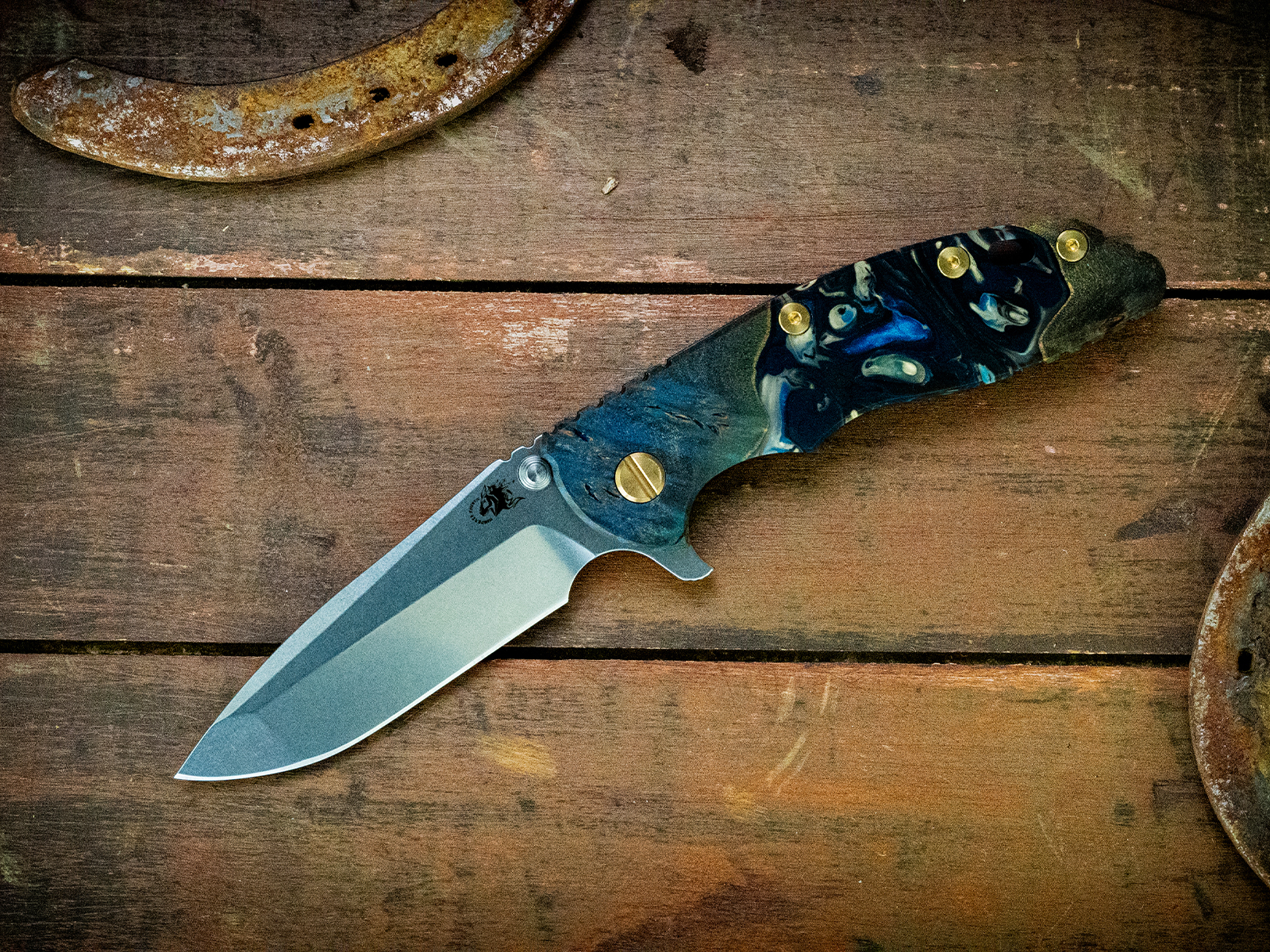 ExpProductCell_XM-18 3.5" Spanto-Textured Battle Black-Stonewash Blade-Wood/Resin-Brass Hardware