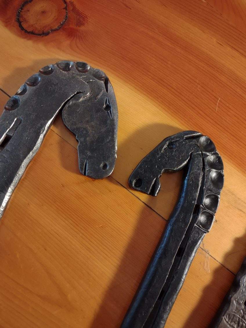 Draper Knives/Hinderer Collaboration Horsehead Bottle Opener Draper Knives/Hinderer Collaboration Horsehead Bottle Opener