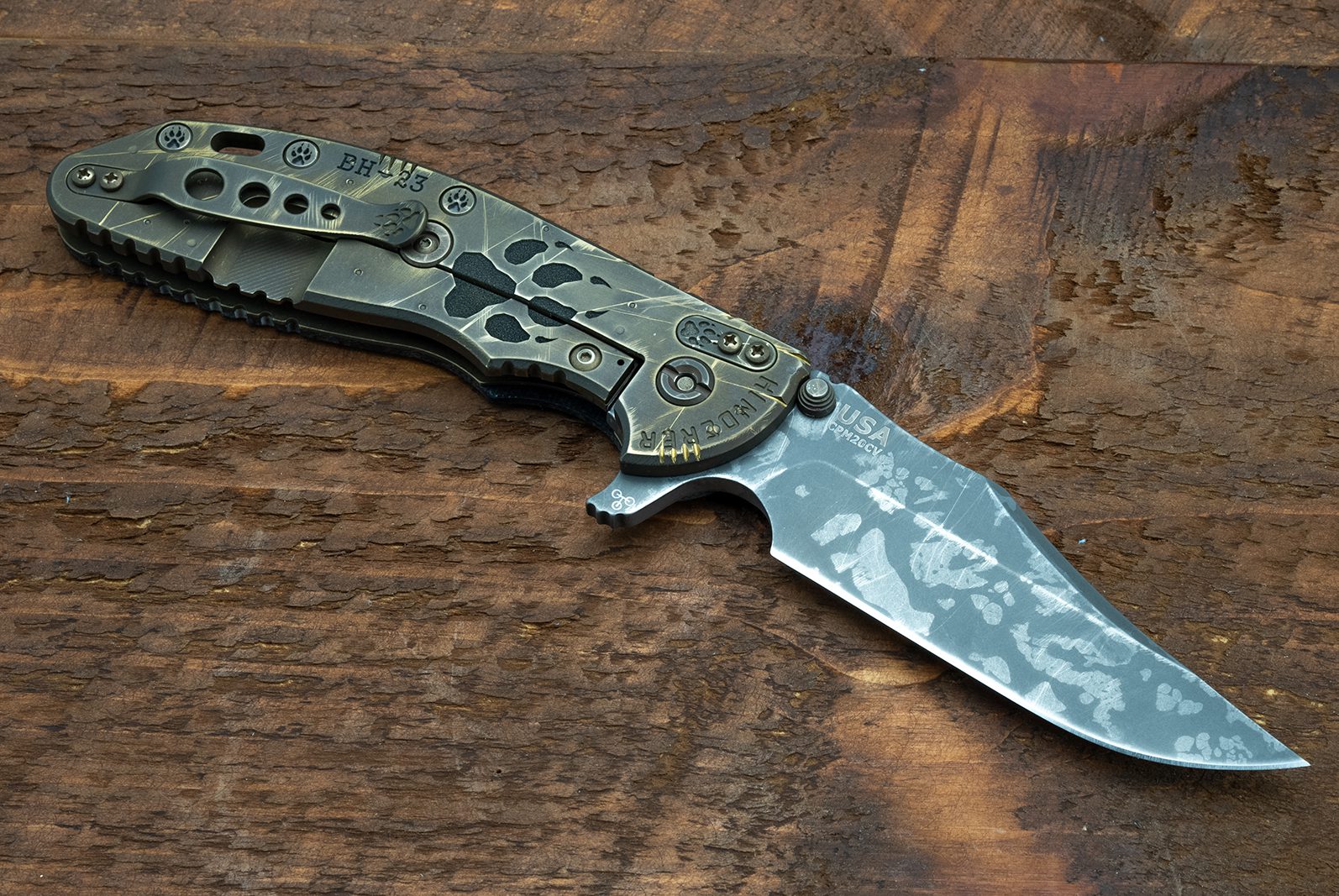 XM-24 Bowie-CPM20CV-Bowie-Battle Hound-Textured Black Micarta