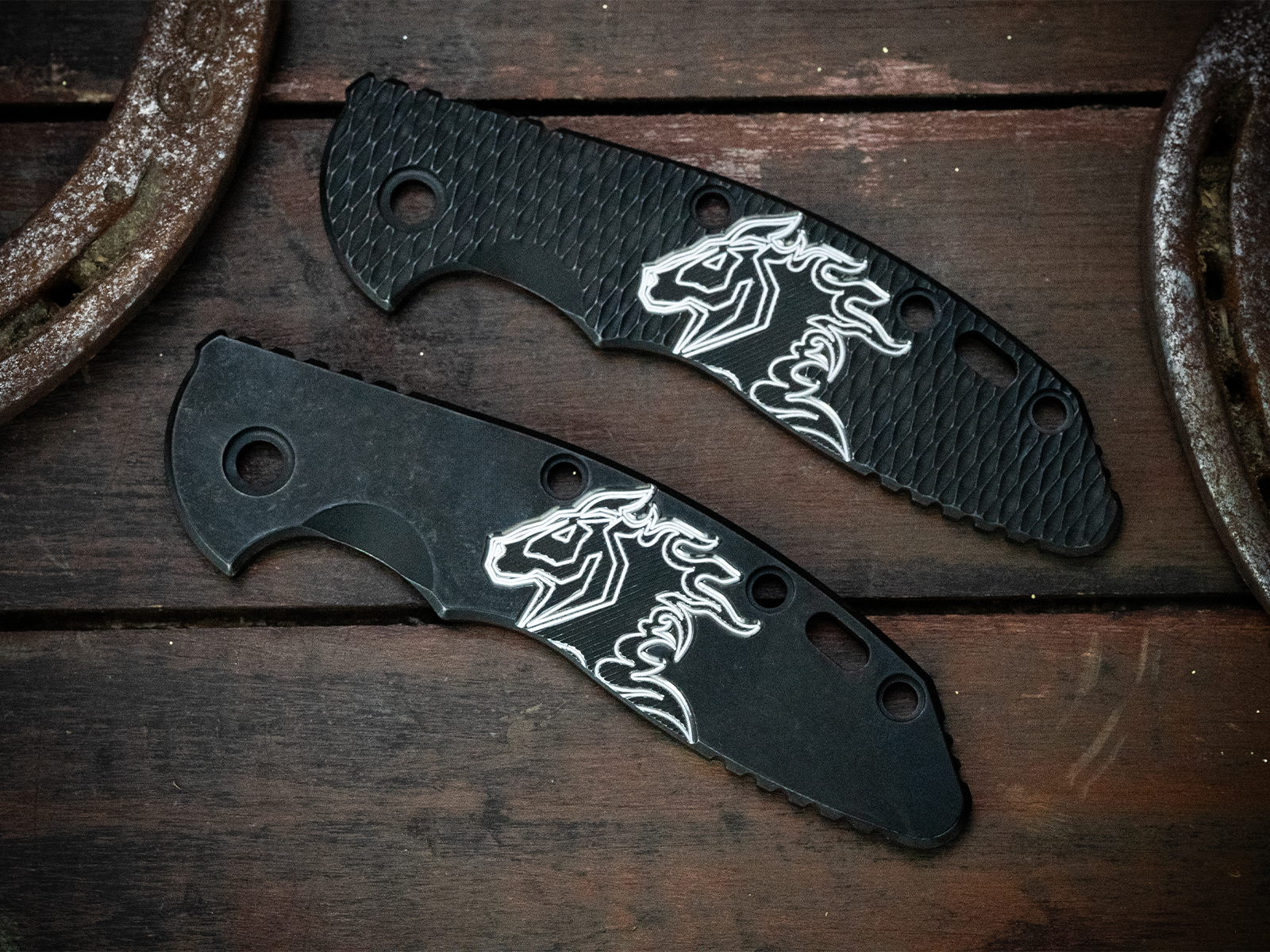 3.5″ XM18 Titanium Scale-Milled Horse Head Logo-Battle Black DLC-Silver/DLC 3.5″ XM18 Titanium Scale-Milled Horse Head Logo-Battle Black DLC-Silver/DLC