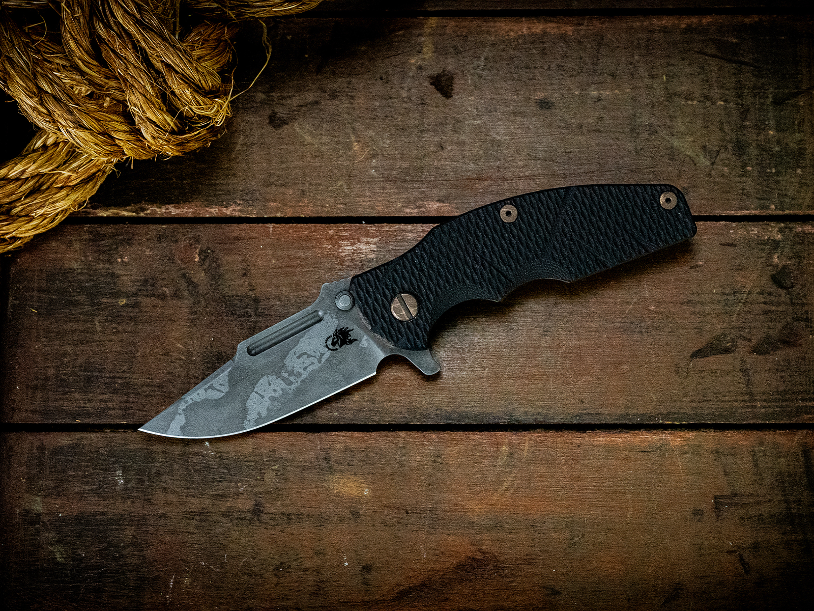 ExpProductCell_Jurassic-Frontier Clip Point-Magnacut-1401-Black G10