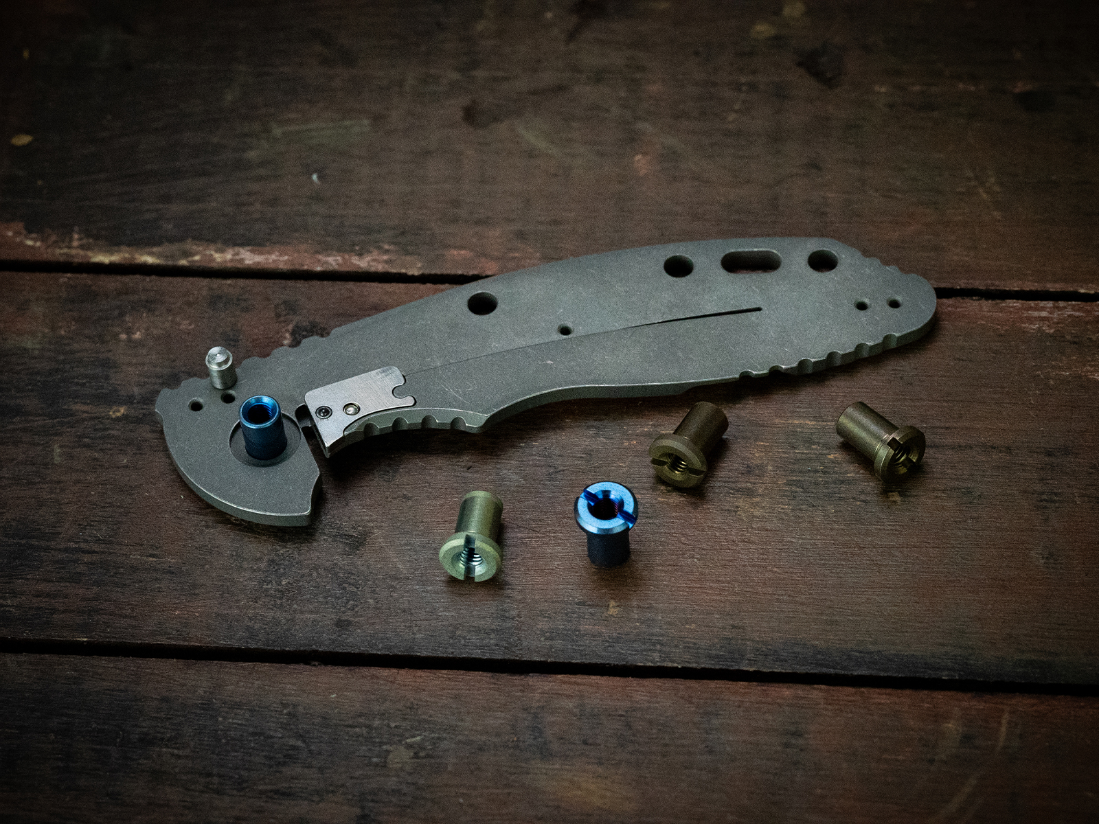 XM-18 3.5"/XM-24 Titanium Pivot XM-18 3.5"/XM-24 Titanium Pivot