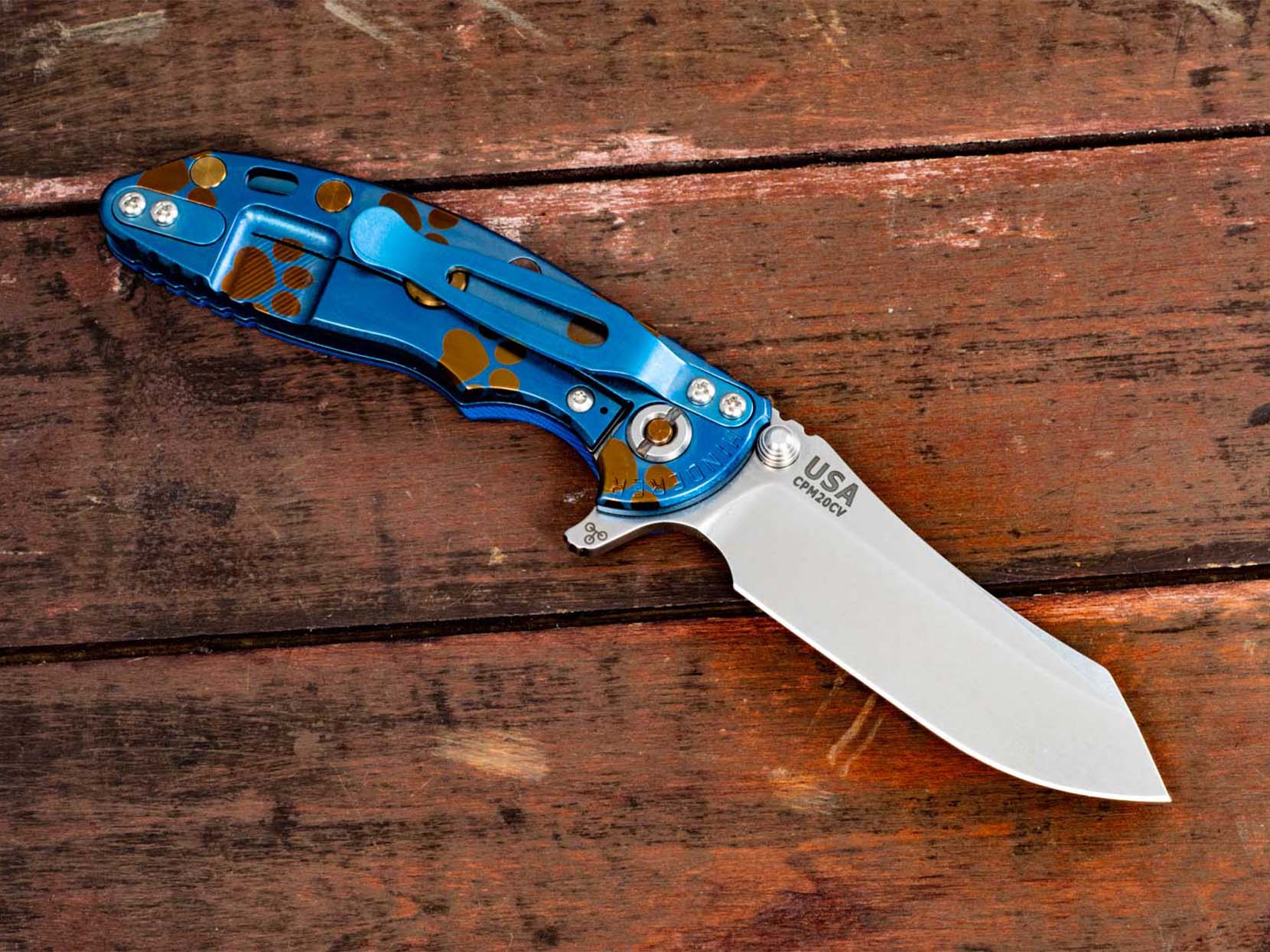 XM-18 3" Skinner-Dog Paws-Stonewash-Stonewash Blue/Bronze Paws-Blue G10