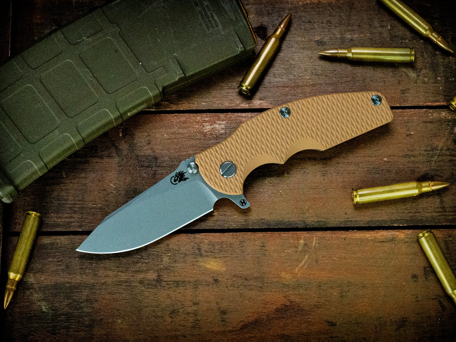 Jurassic-Slicer Hollow Ground-Magnacut-Battle Blue-G10