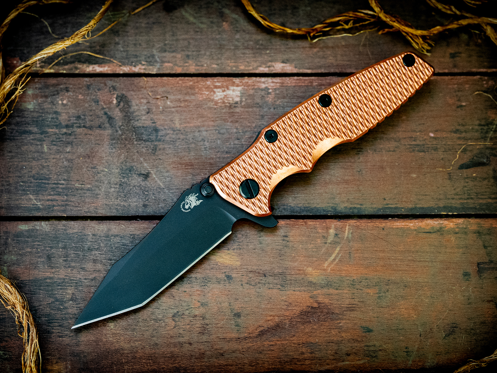 Eklipse-Tanto-S45VN-Matte DLC-Copper-Black Nitride/Copper Standoffs Eklipse-Tanto-S45VN-Matte DLC-Copper-Black Nitride/Copper Standoffs