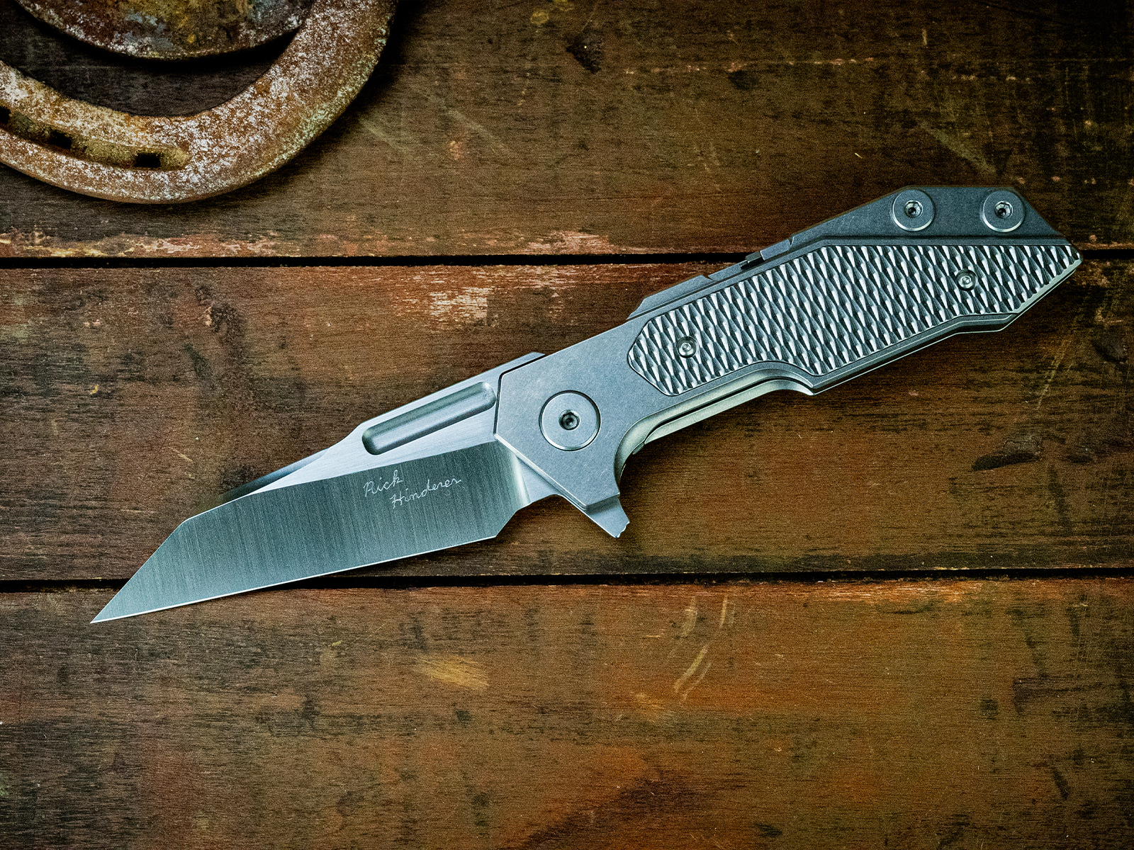 ExpProductCell_Rick Hinderer Custom - LOTTERY OPEN - Full Track - Wharncliffe - Textured Titanium Scales