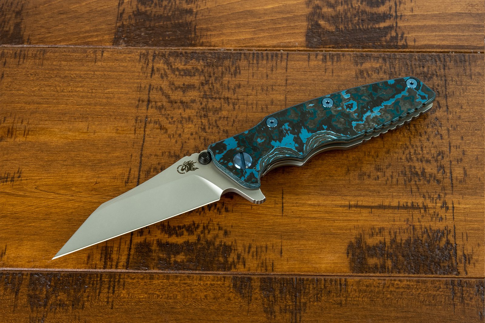 Eklipse-Wharncliffe-CPM20CV-Bead Blasted-Fat Carbon Fiber-Titanium Blue Hardware Eklipse-Wharncliffe-CPM20CV-Bead Blasted-Fat Carbon Fiber-Titanium Blue Hardware