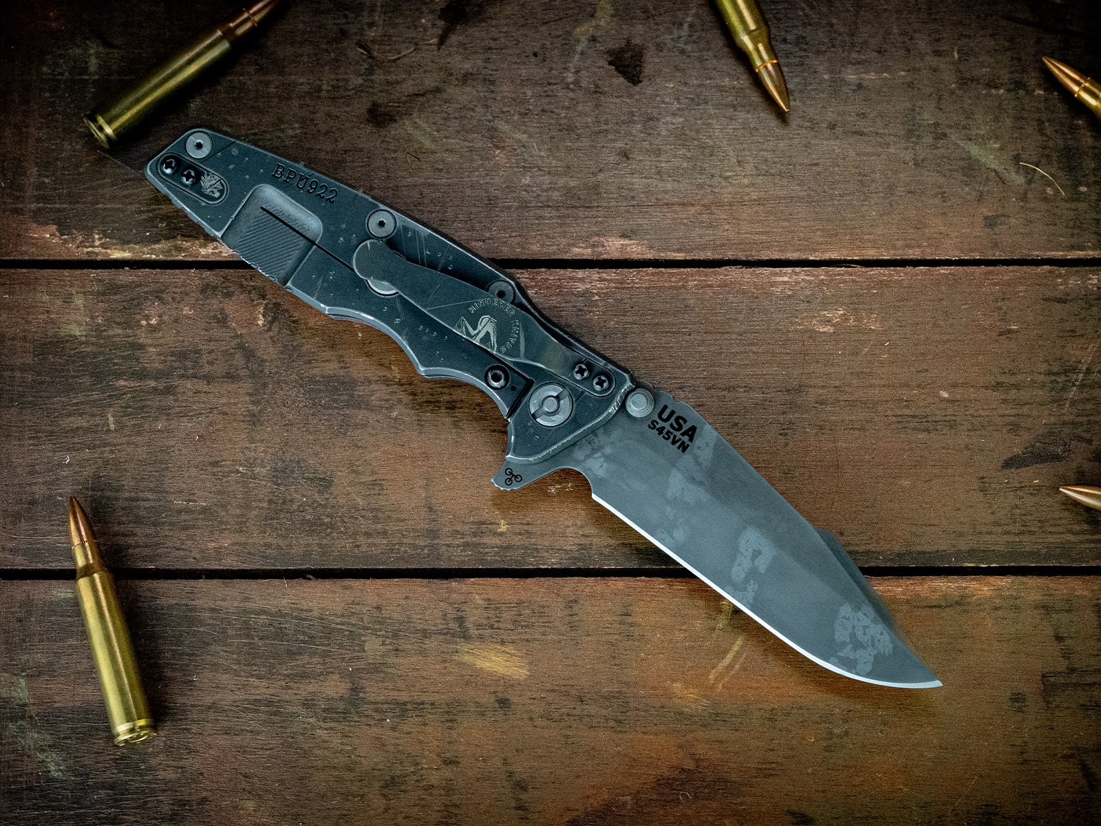 ExpProductCell_Eklipse-S45VN-Harpoon Spanto-BPU922 Battle Black-Smooth Burgundy Micarta