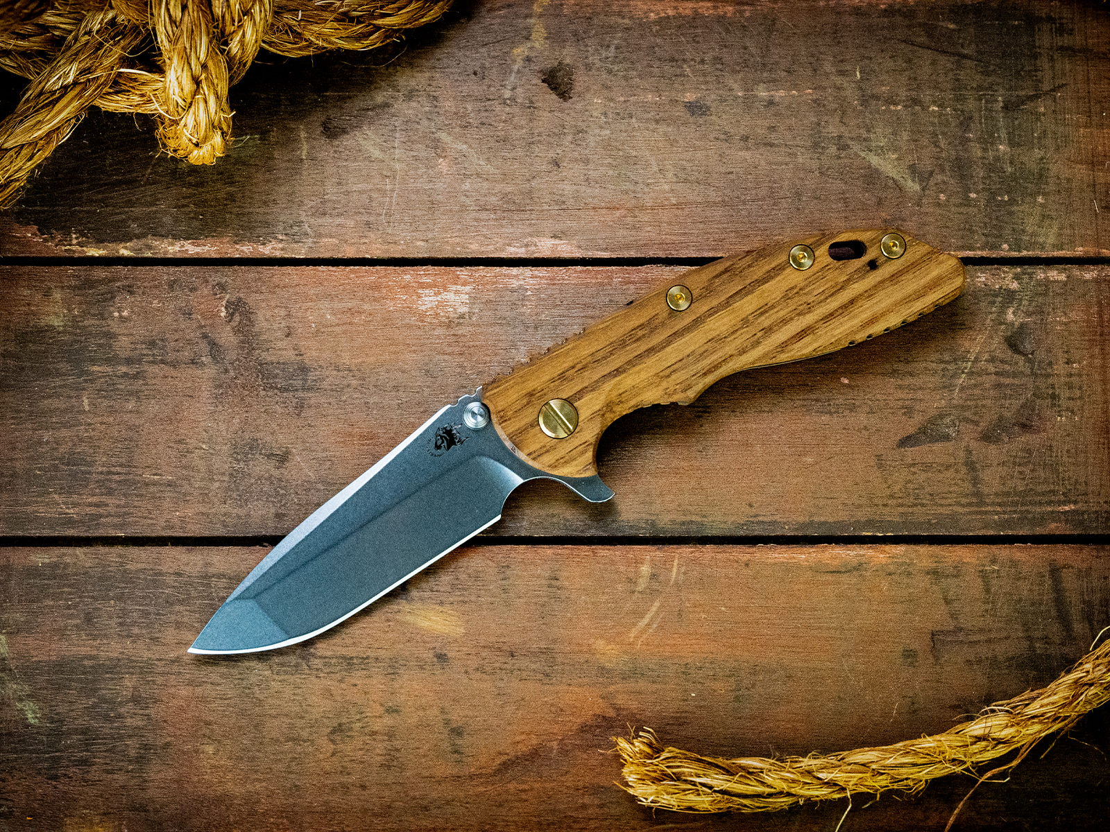 ExpProductCell_XM-18 3.5" Spanto-Stonewash Bronze-Wormy Chestnut-Brass Hardware