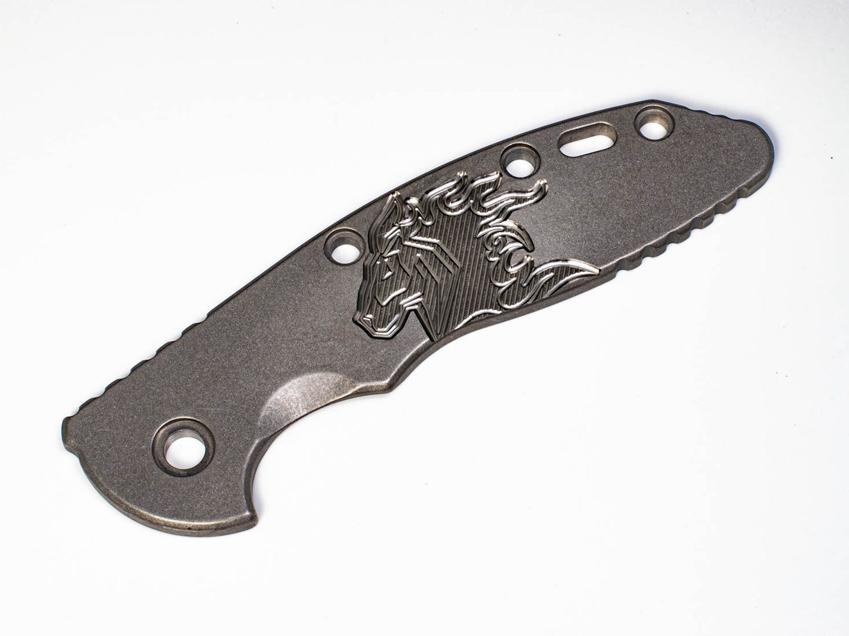 3.5" XM18 Titanium Scale-Milled Horse Head Logo-Working Finish Smooth-Silver/Silver 3.5" XM18 Titanium Scale-Milled Horse Head Logo-Working Finish Smooth-Silver/Silver