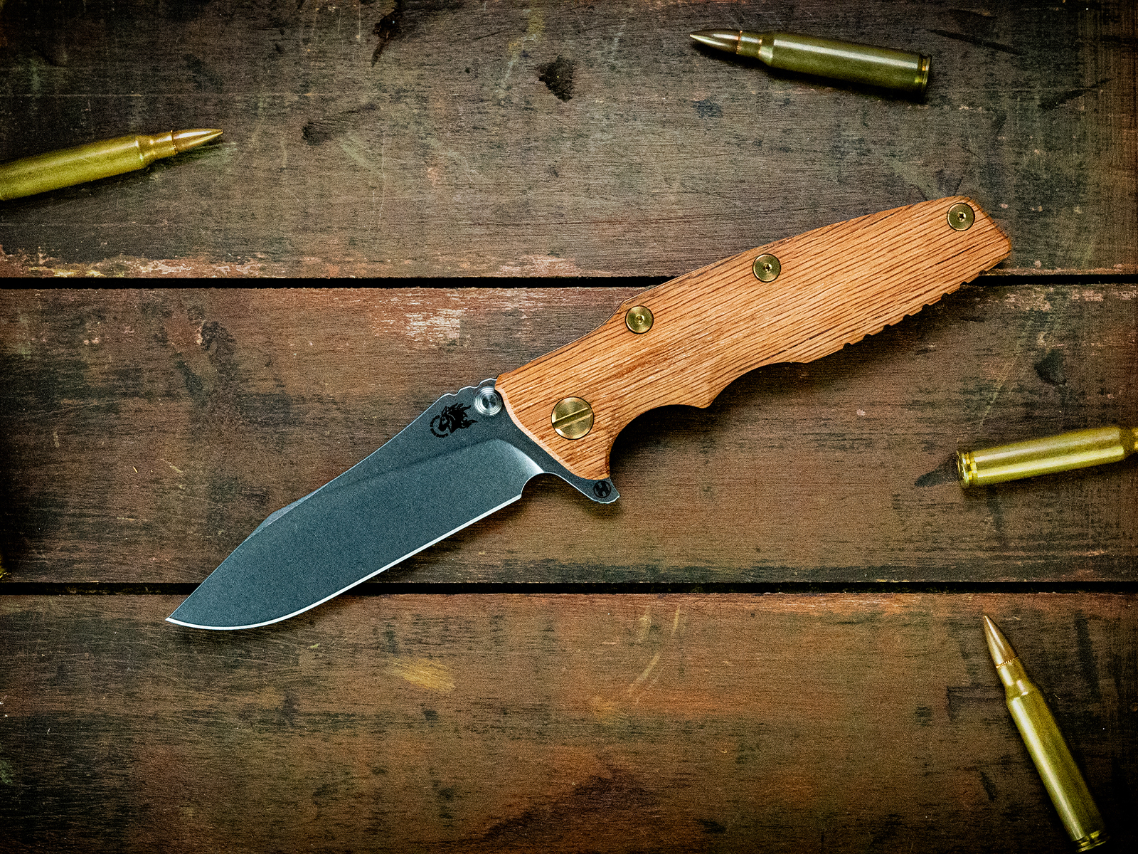 ExpProductCell_Eklipse-S45VN-Slicer Hollow Ground-Stonewash Bronze-Red Oak-Brass Hardware