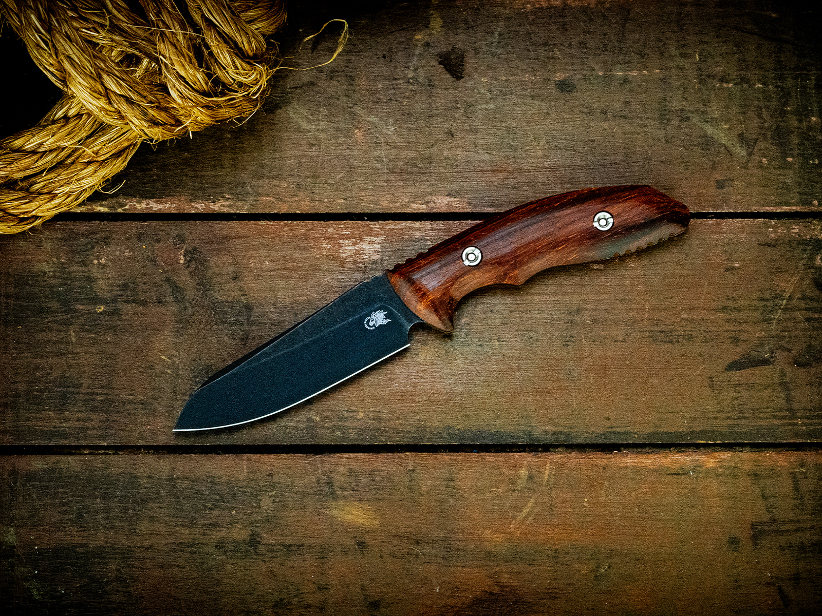 ExpProductCell_The Flashpoint-Sheepsfoot-Magnacut-Battle Black-Cocobolo-Wood Handle