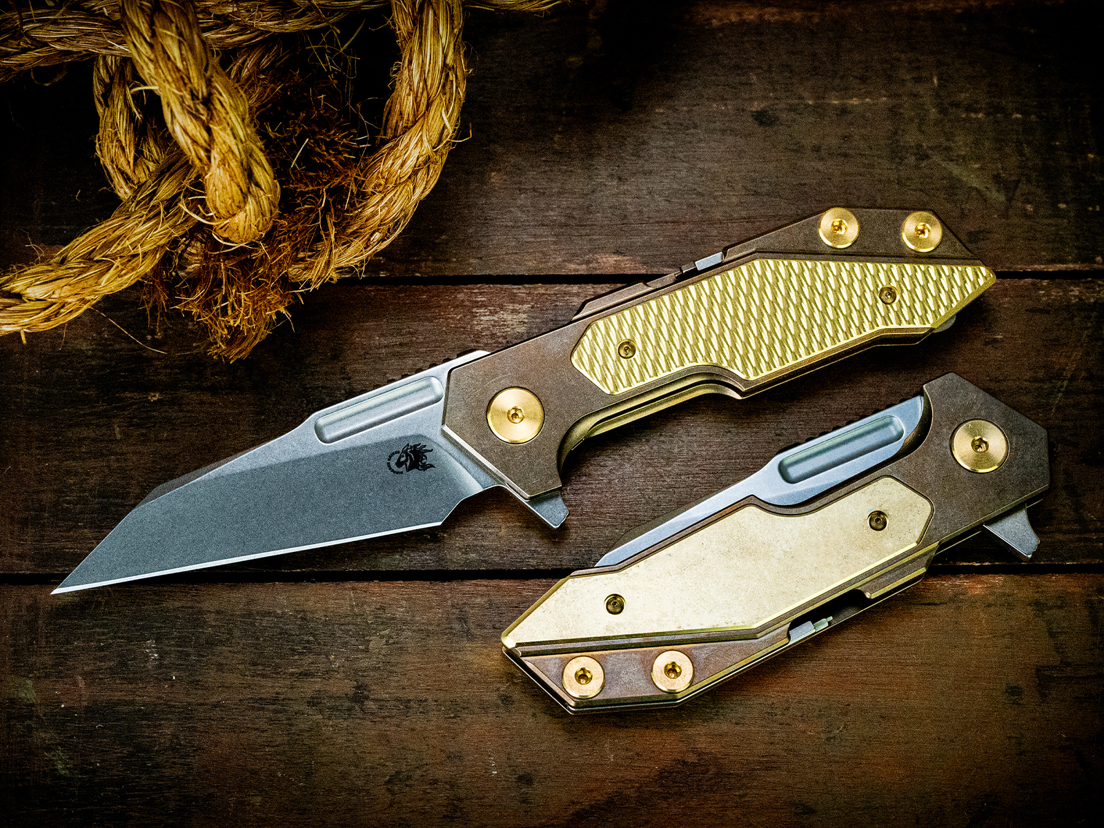 ExpProductCell_Full Track-Wharncliffe-S45VN-Stonewash Bronze-Brass Scale/Hardware