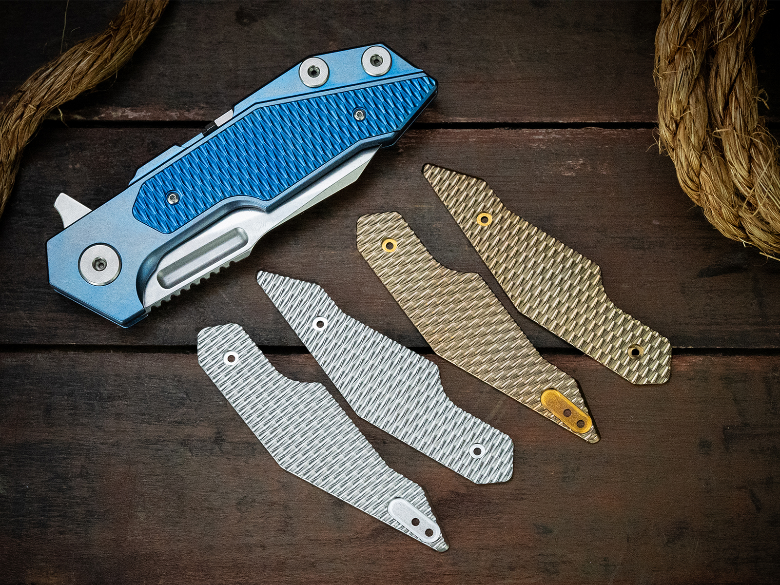 ExpProductCell_Full Track - Inlay - Textured Titanium - Stonewash