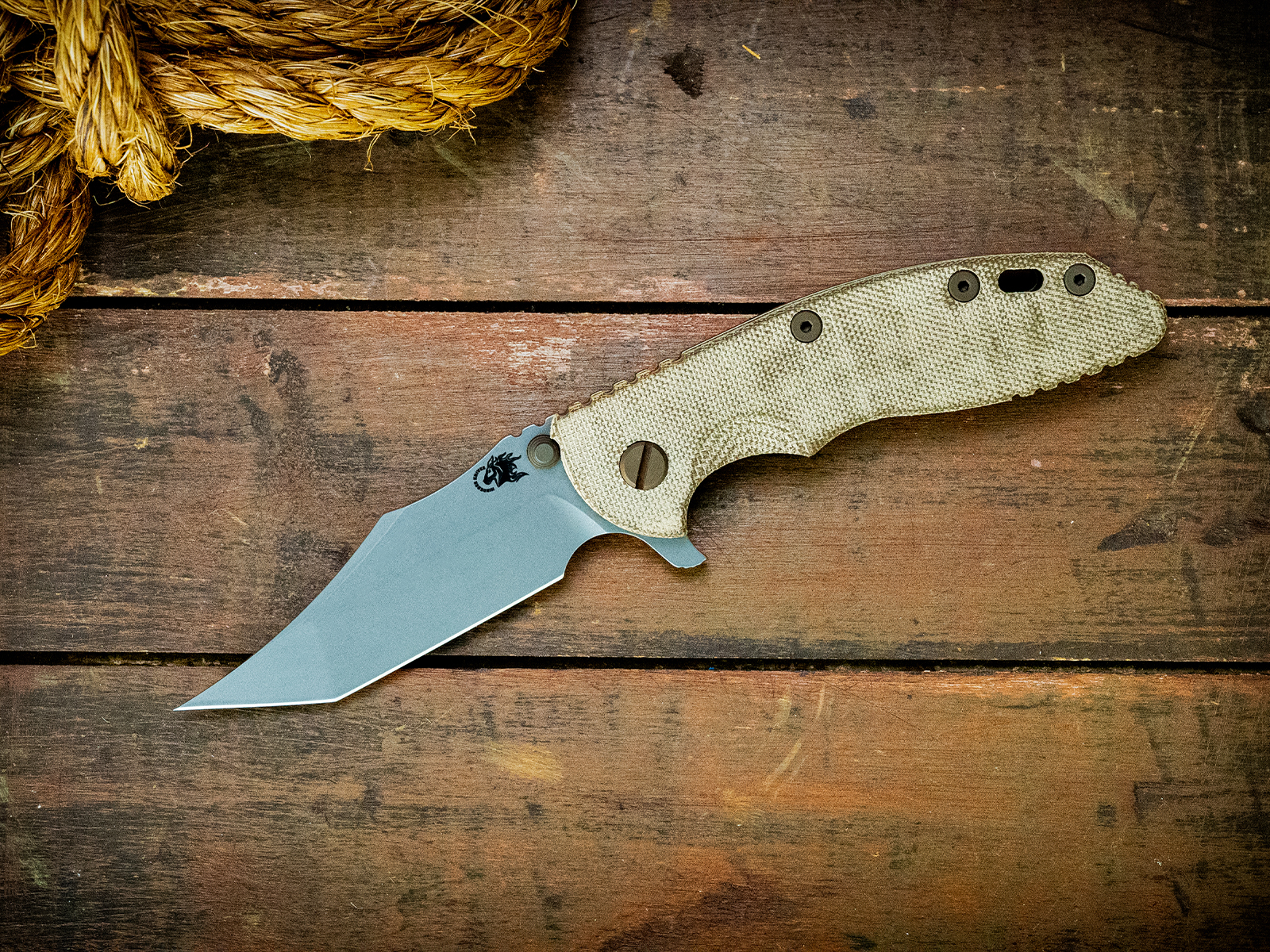 XM-18 3.5" Aggressor-Magnacut-Battle Green-Smooth OD Green Micarta-Bronze Ti Hardware/TS/Aluminum Standoffs XM-18 3.5" Aggressor-Magnacut-Battle Green-Smooth OD Green Micarta-Bronze Ti Hardware/TS/Aluminum Standoffs
