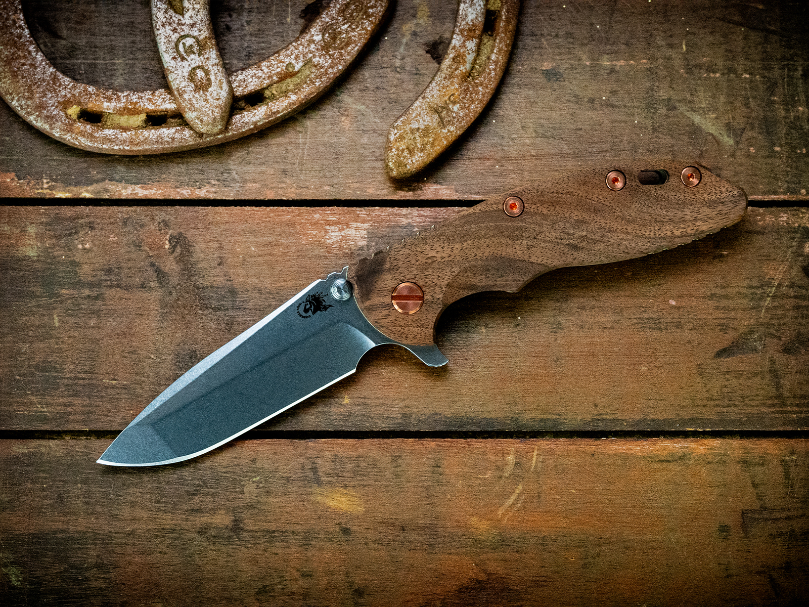 ExpProductCell_XM-18 3.5" Spanto-S45VN-Stonewash Blade-Battle Green-Walnut-Copper/Red Aluminum Hardware