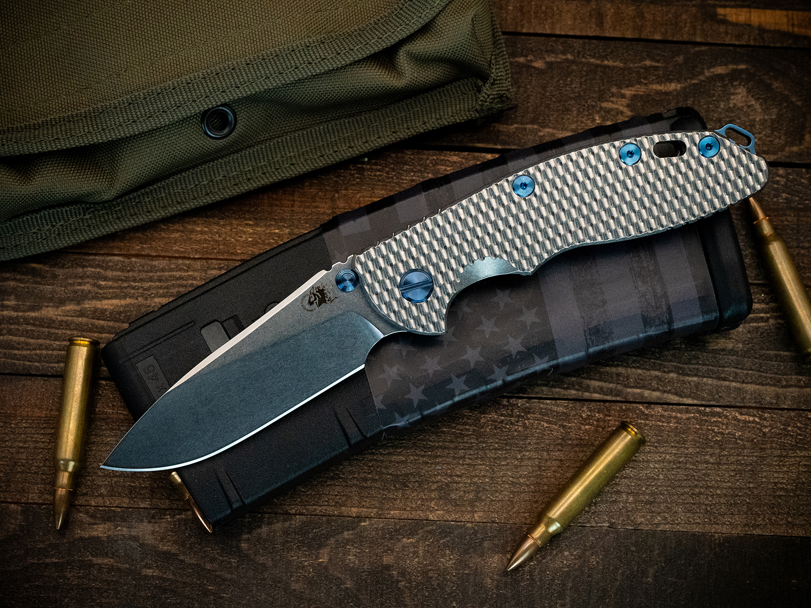 ExpProductCell_XM-18 3.5"-20CV-Non Flipper-Slicer Hollow Ground-Full Textured Titanium Stonewash-Stonewash Blue Ti Hardware-Holey Clip-Lanyard HMBS-TI TS