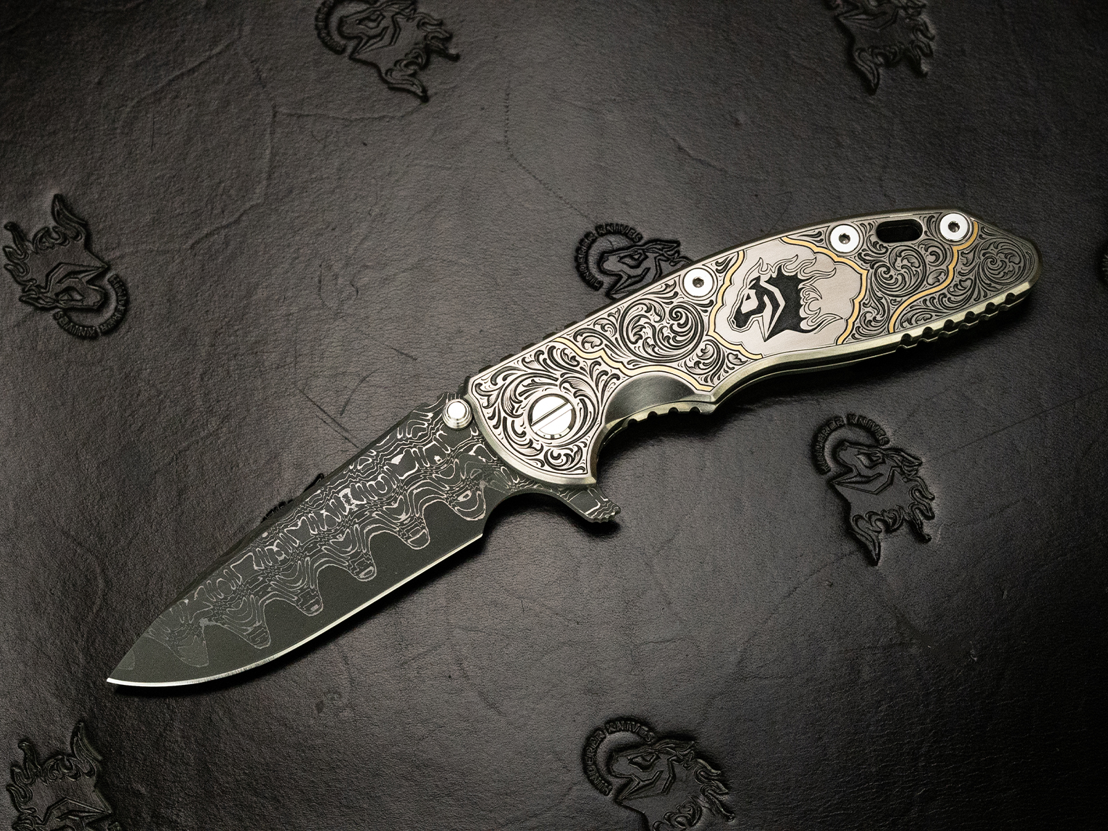 ExpProductCell_XM-18 3.5" Artistry Series - Gold Engraved - Vegas Forge Reptilian Stainless Steel San Mai Damascus - 4