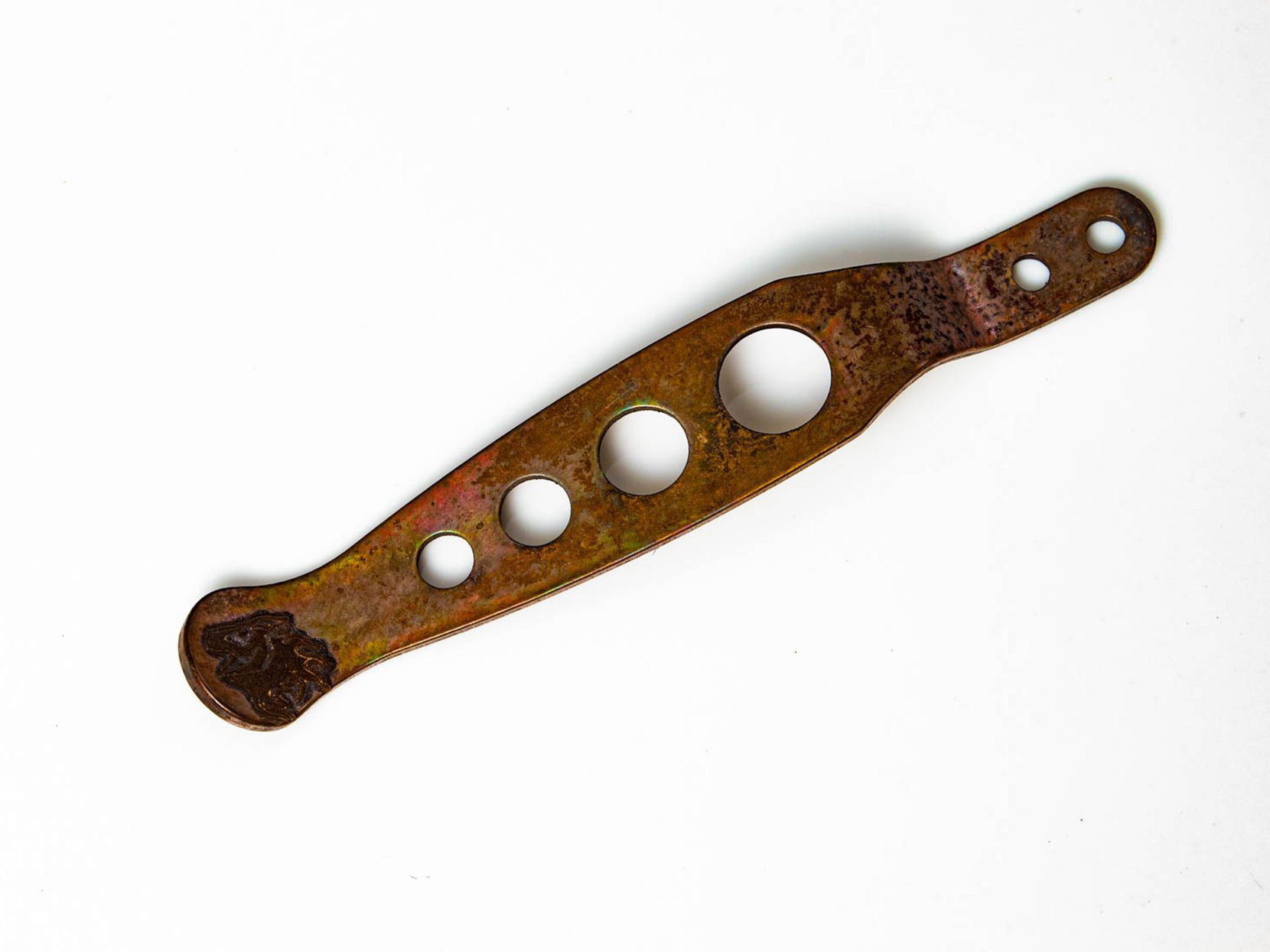 Holey-Antique-Clip Holey-Antique-Clip