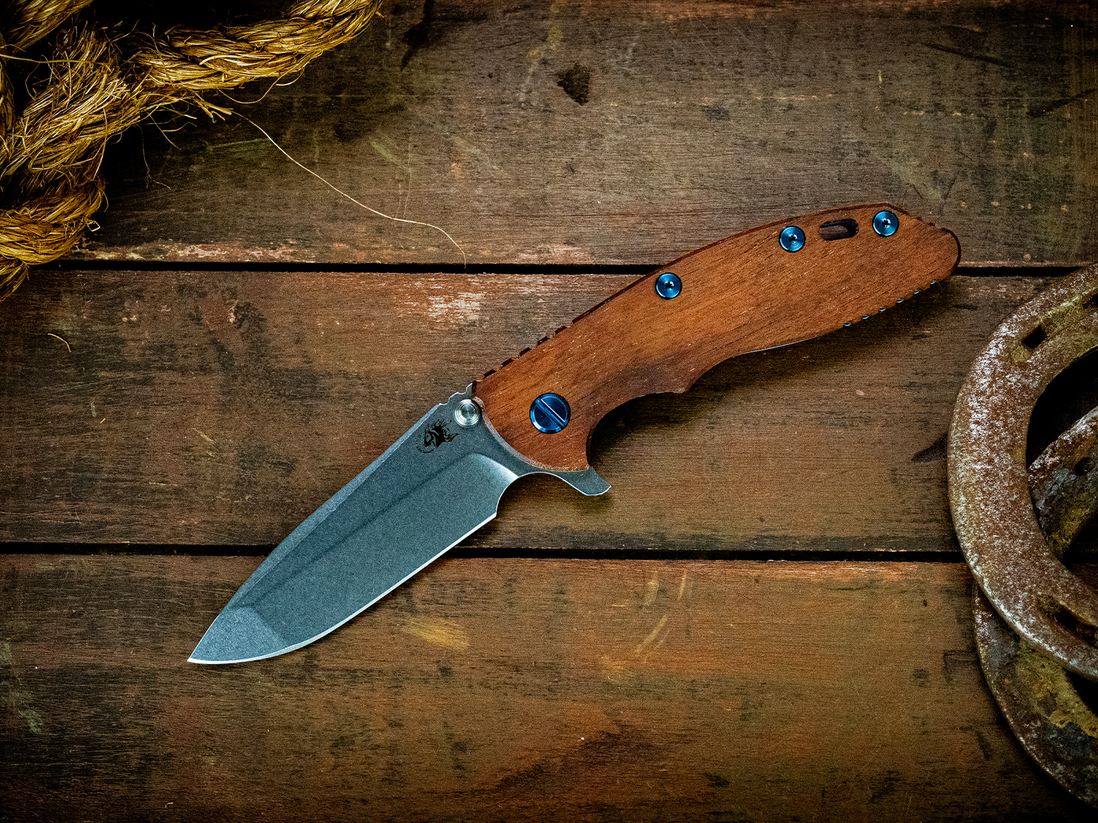 ExpProductCell_XM-18 3.5" Spanto-S45VN-Stonewash Blue-Koa-Blue Ti hardware-2