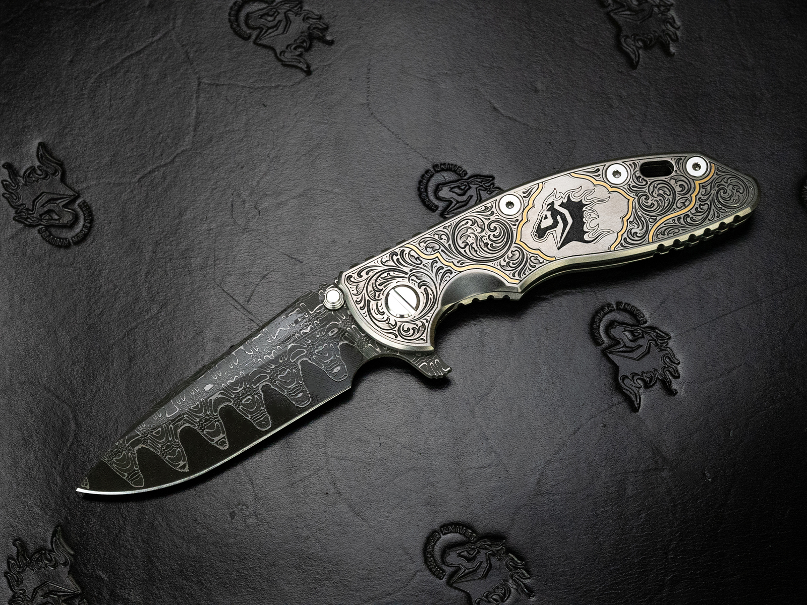 ExpProductCell_XM-18 3.5" Artistry Series - Gold Engraved - Vegas Forge Reptilian Stainless Steel San Mai Damascus - 3