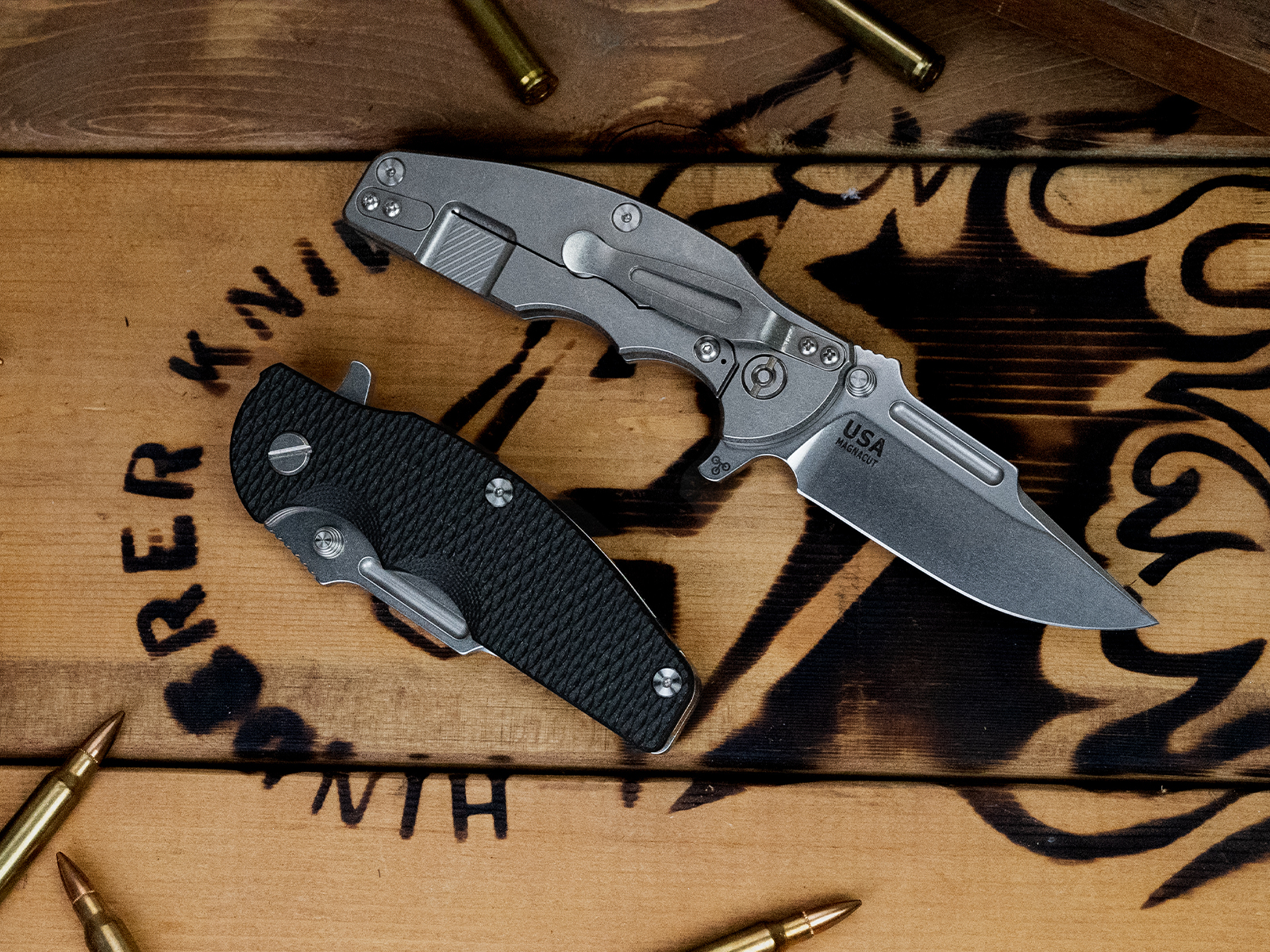 ExpProductCell_Jurassic-Frontier Clip Point-Magnacut-Stonewash-G10