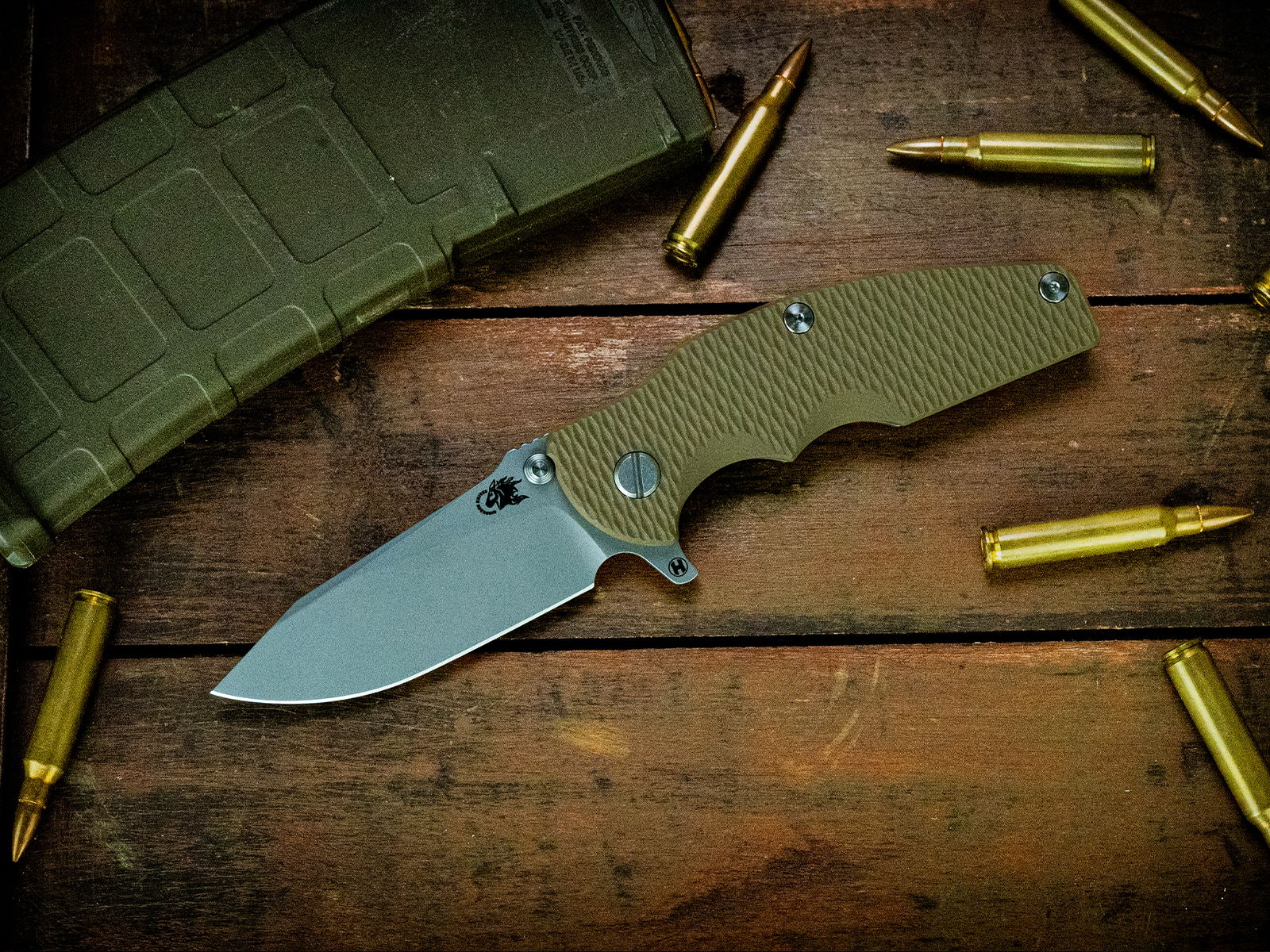 Jurassic-Slicer Hollow Ground-Magnacut-Battle Green-G10