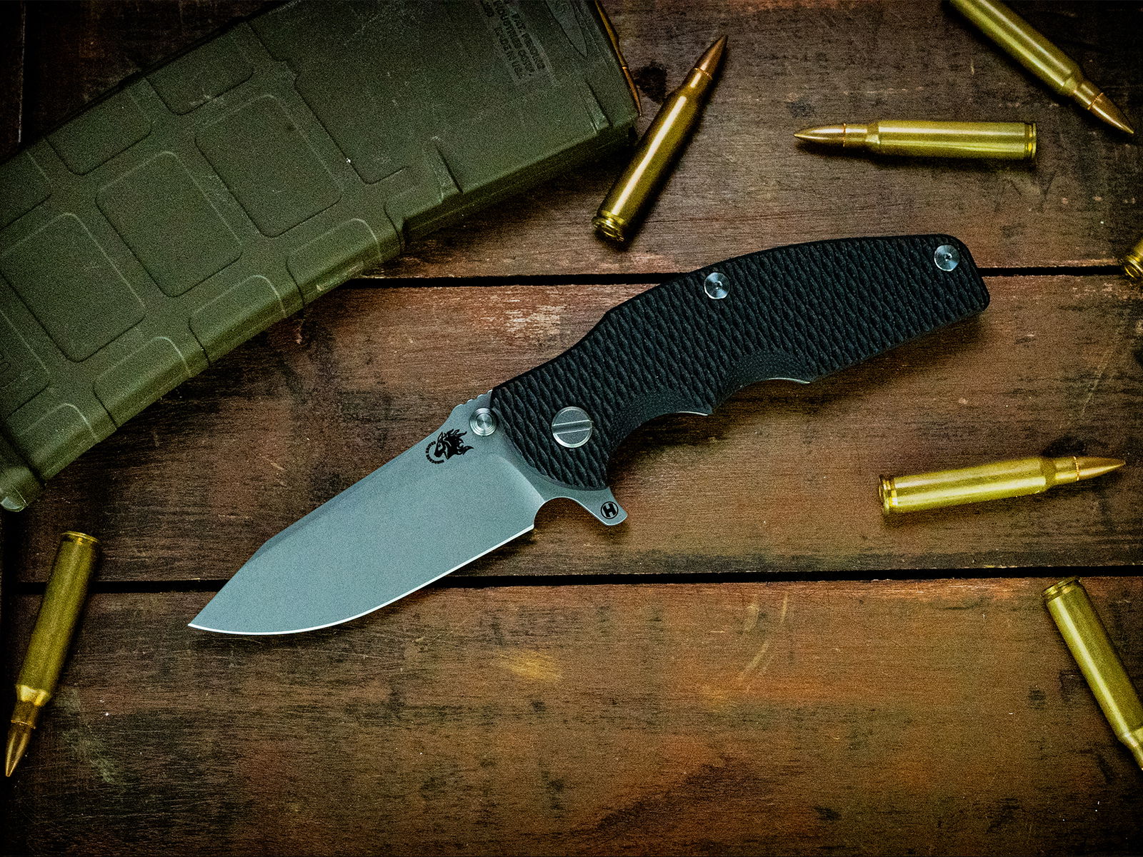 Jurassic-Slicer Hollow Ground-Magnacut-Battle Blue-G10