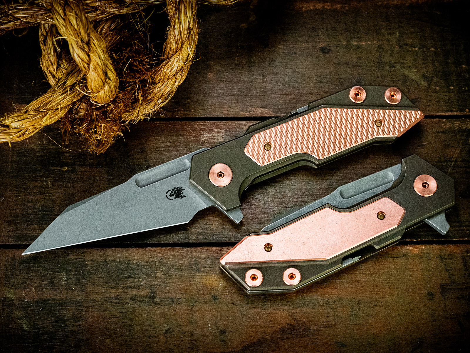 ExpProductCell_Full Track-Wharncliffe-S45VN-Battle Bronze-Copper Scale/Hardware