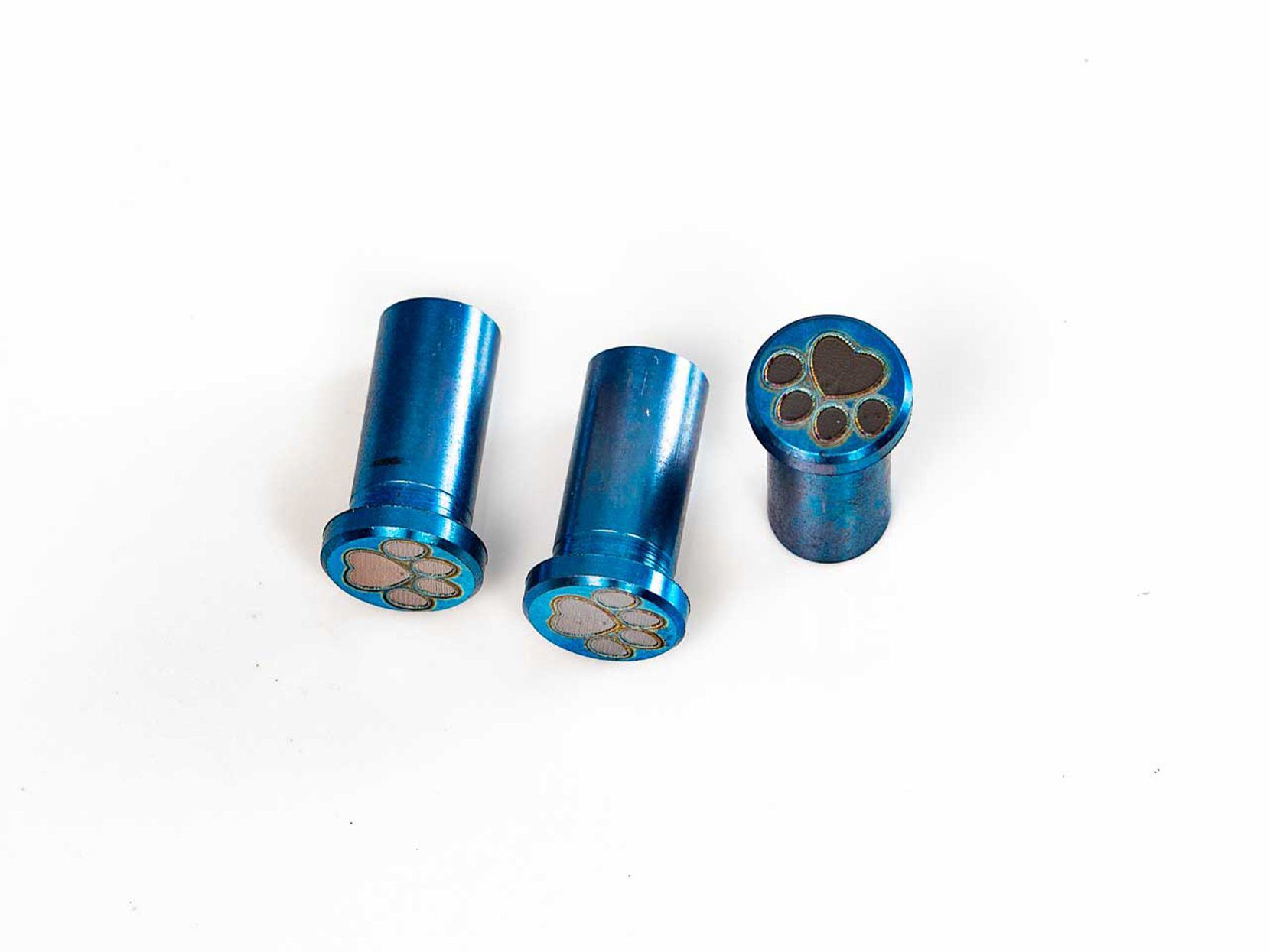 XM-18 3.5" Handle Nut Set-Titanium-Blue/Silver Paws XM-18 3.5" Handle Nut Set-Titanium-Blue/Silver Paws