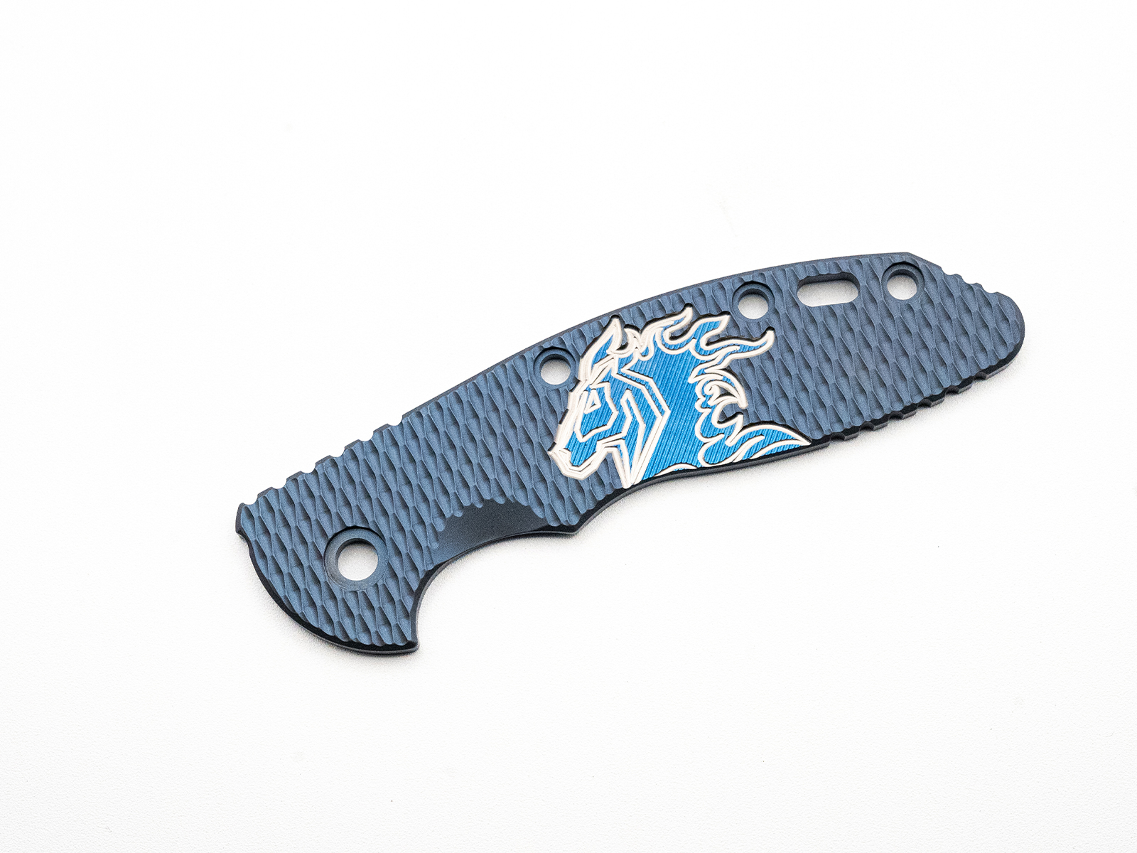 ExpProductCell_3.5" XM18 Titanium Scale-Milled Horse Head Logo-Textured-Bead Blast Blue-Silver/Blue