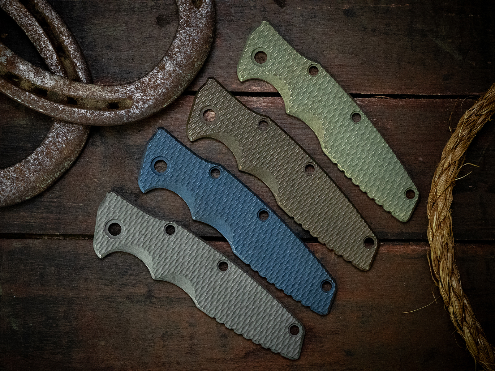 ExpProductCell_Eklipse 3.5" Skinny-Titanium Scale-Textured-Working/Battle Finishes